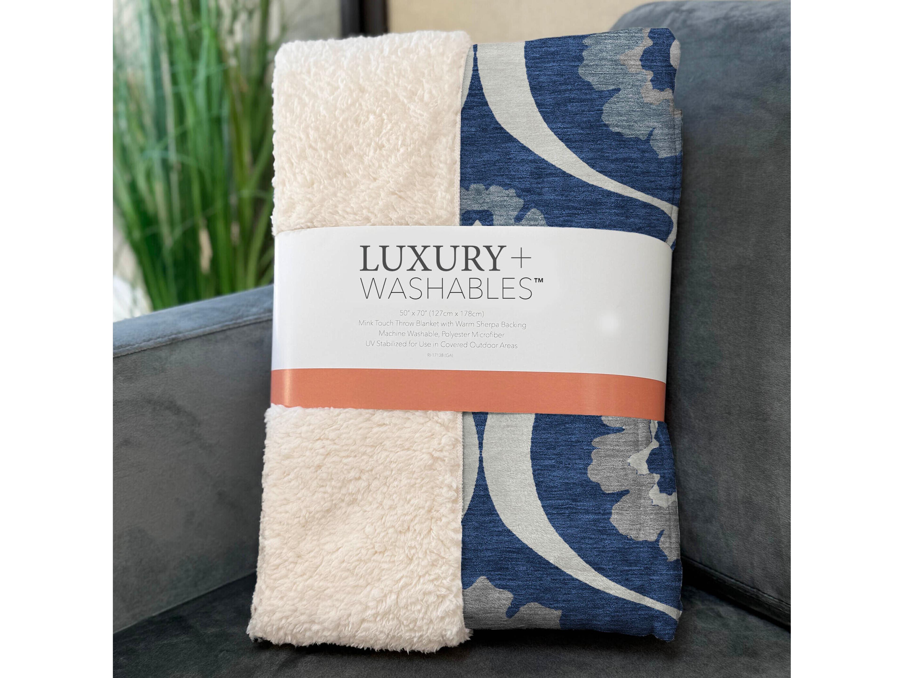 Dalyn Sherpa Blue Polyester Throw