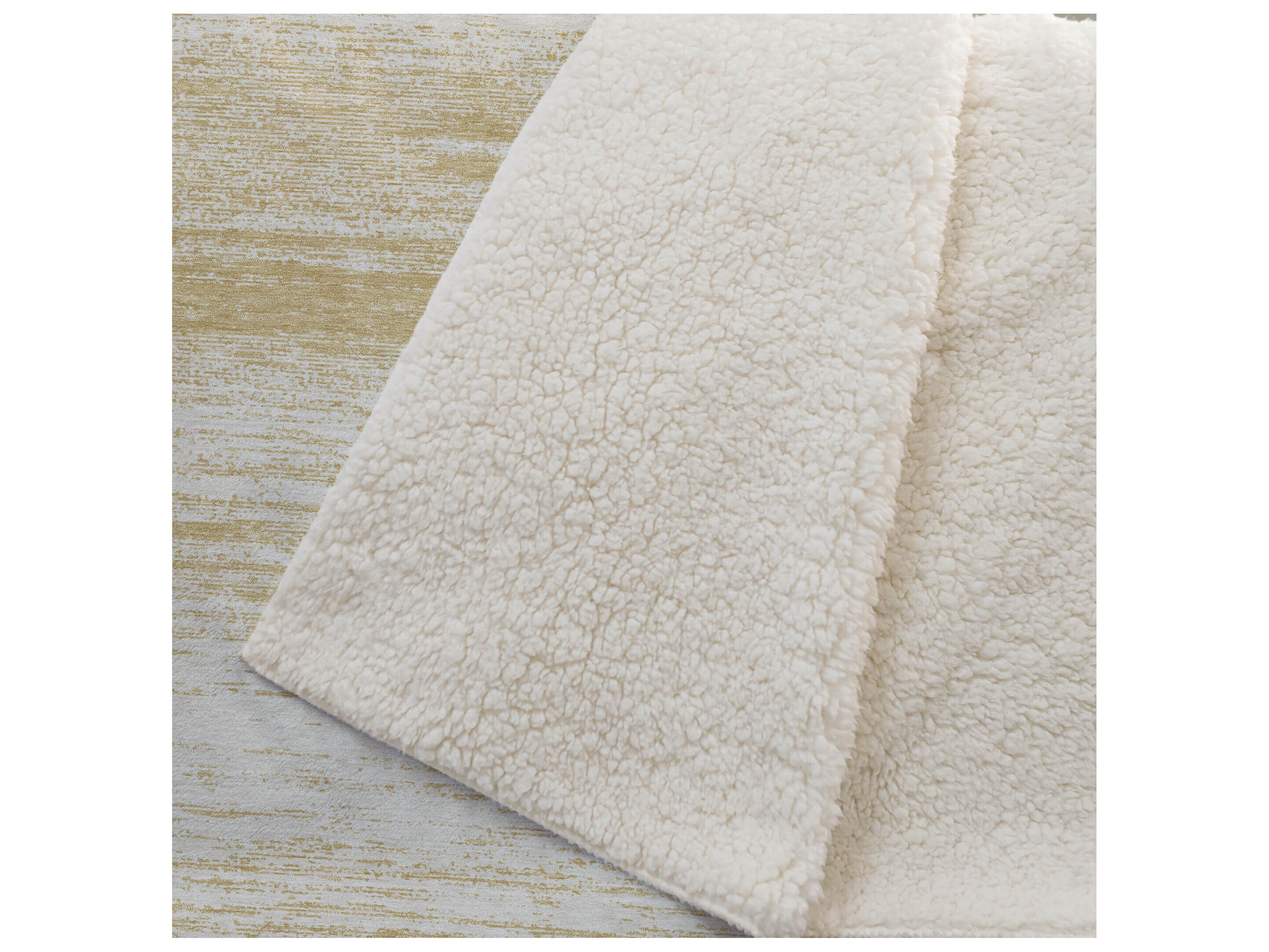 Dalyn Sherpa Gold Polyester Throw