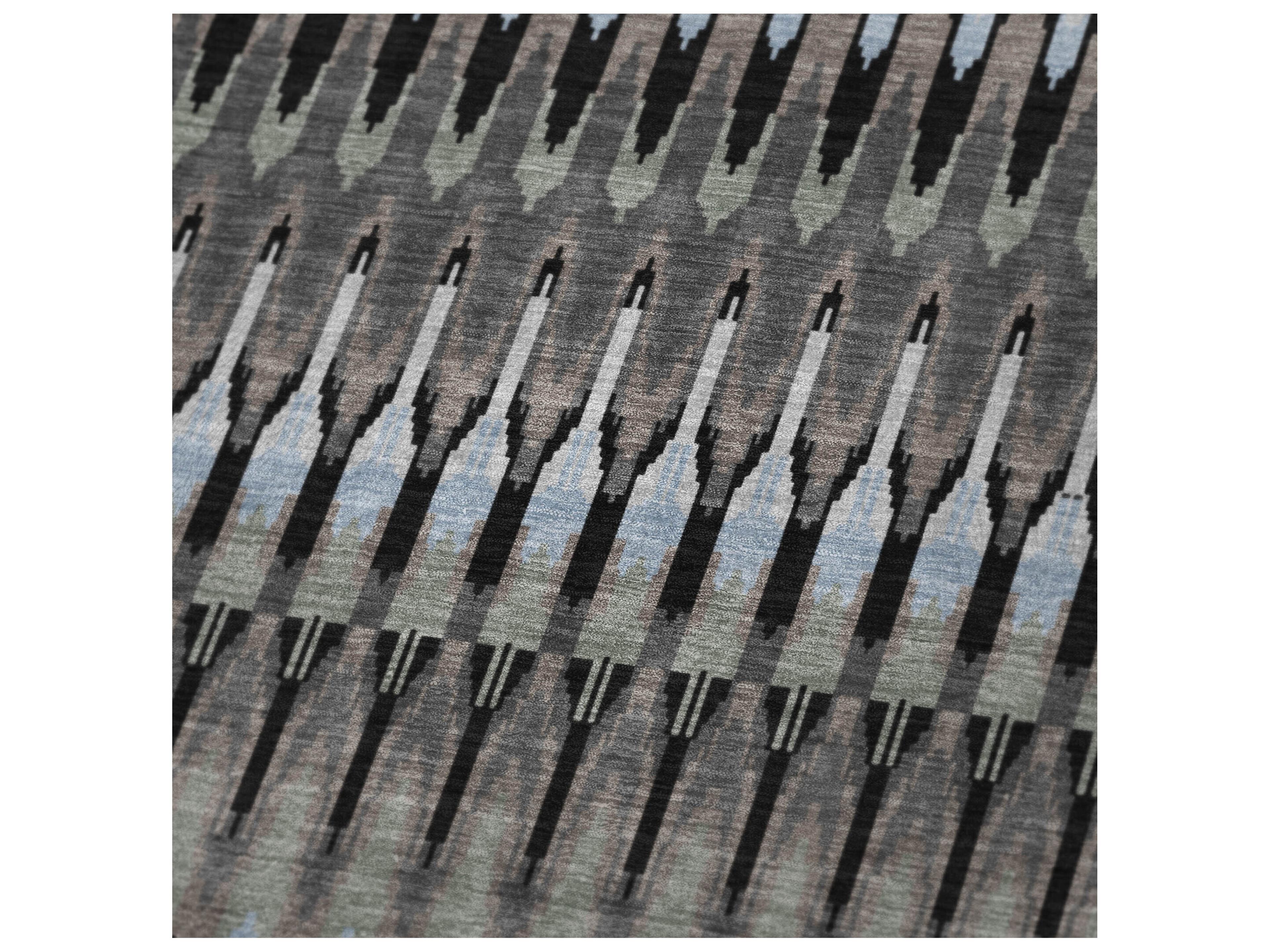 Dalyn Sherpa Black Polyester Throw