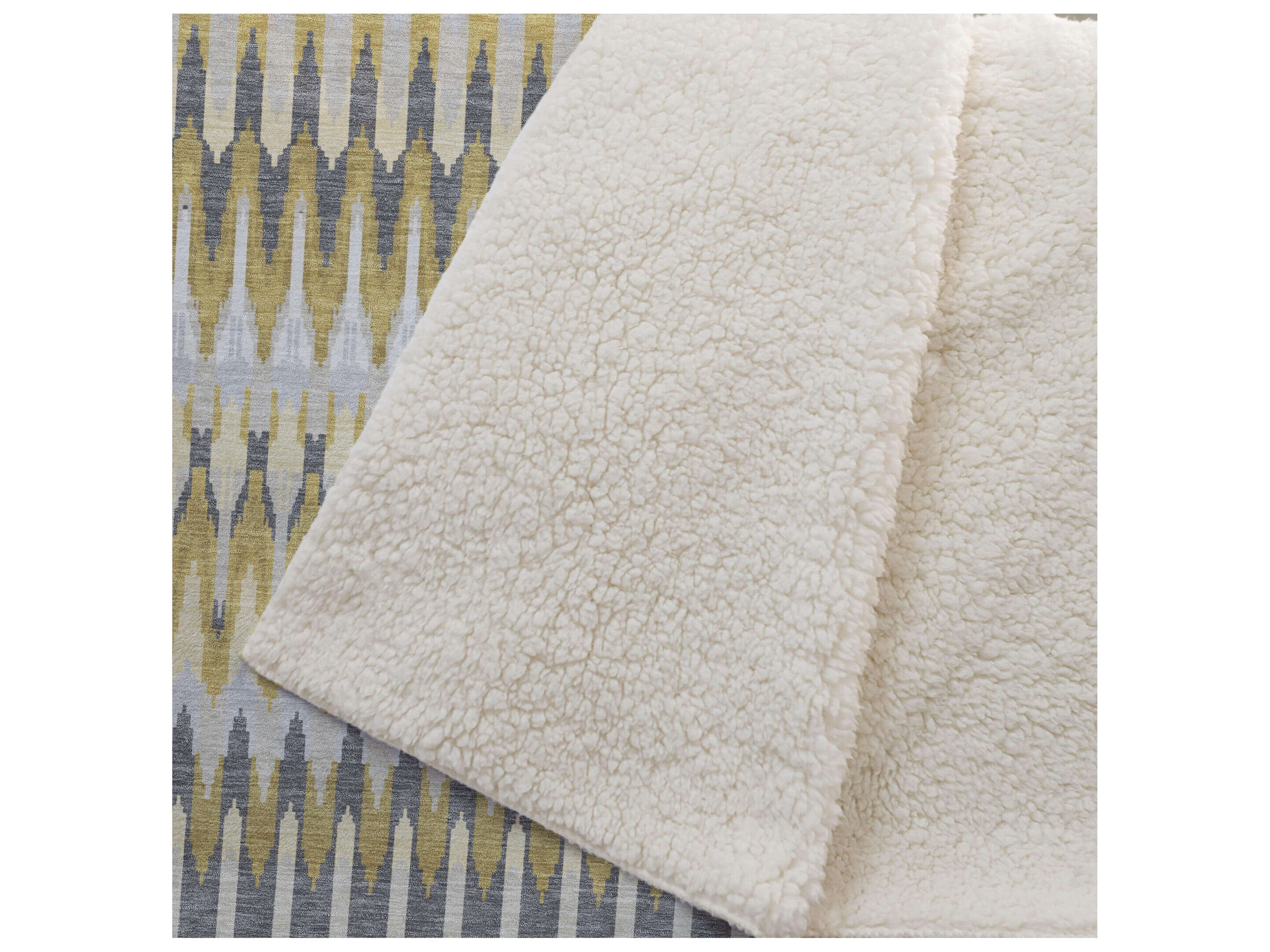 Dalyn Sherpa Gold Polyester Throw