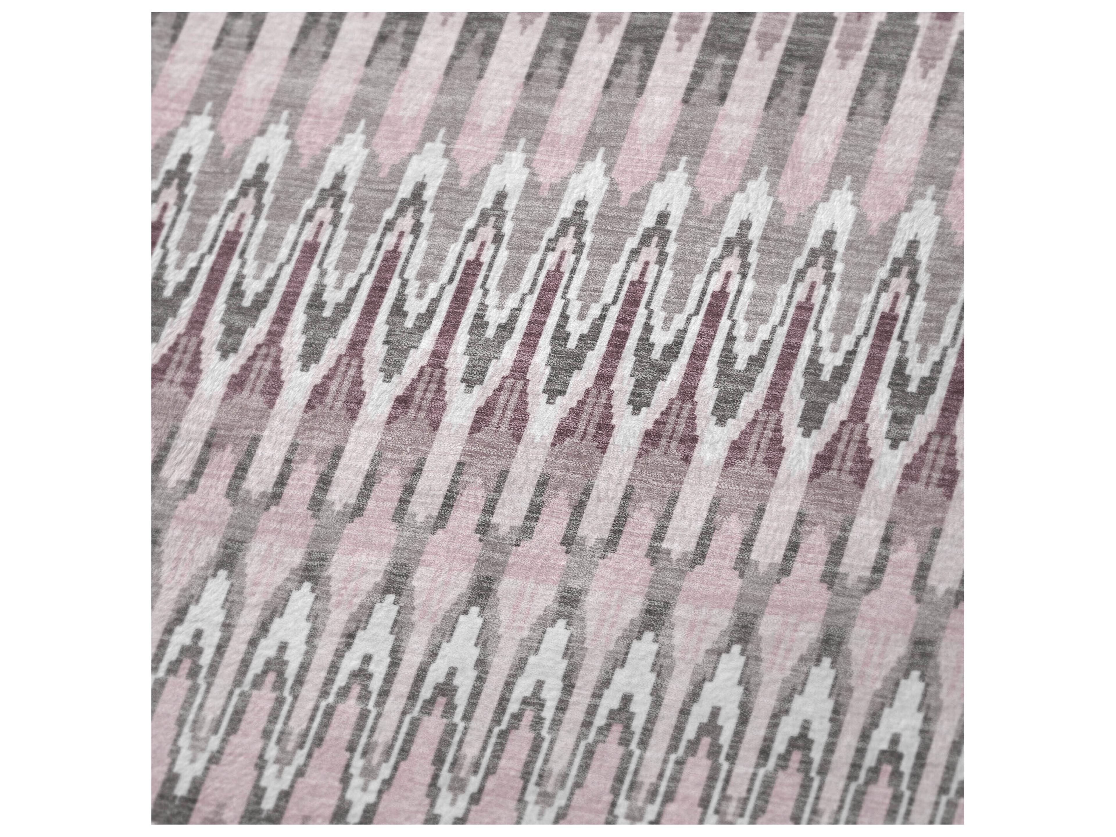 Dalyn Sherpa Pink Polyester Throw