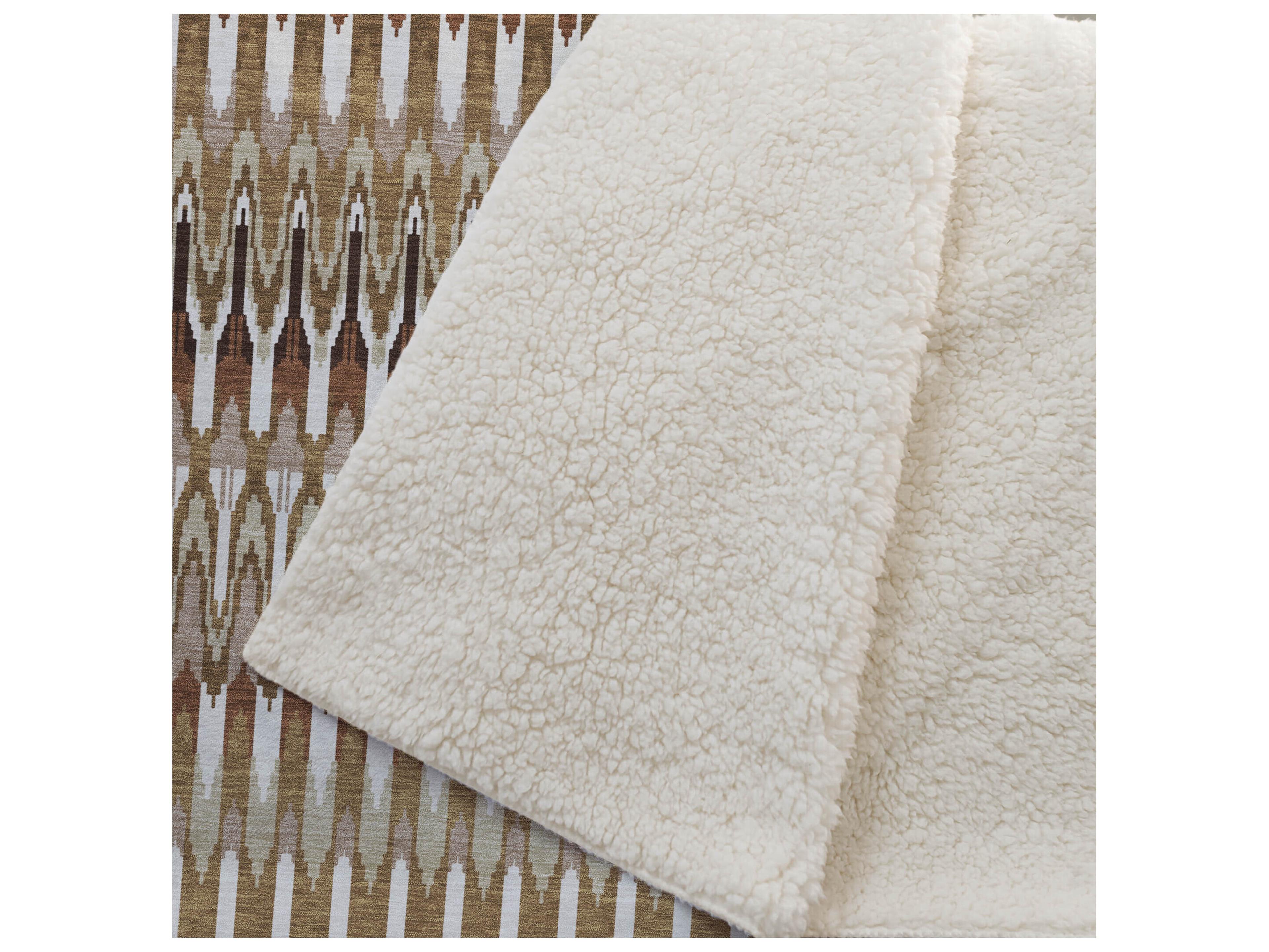 Dalyn Sherpa Orange Polyester Throw