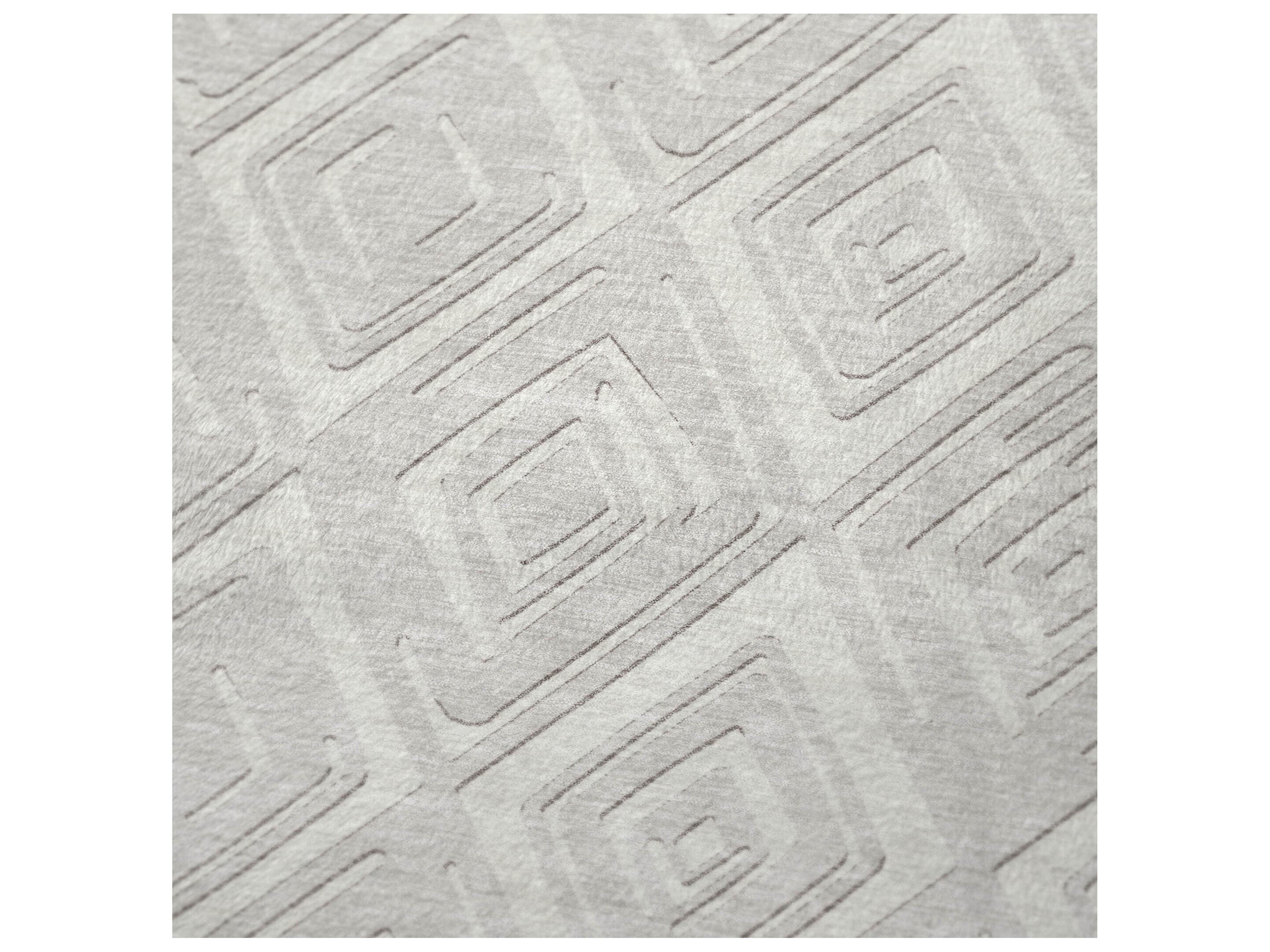 Dalyn Sherpa Ivory Polyester Throw