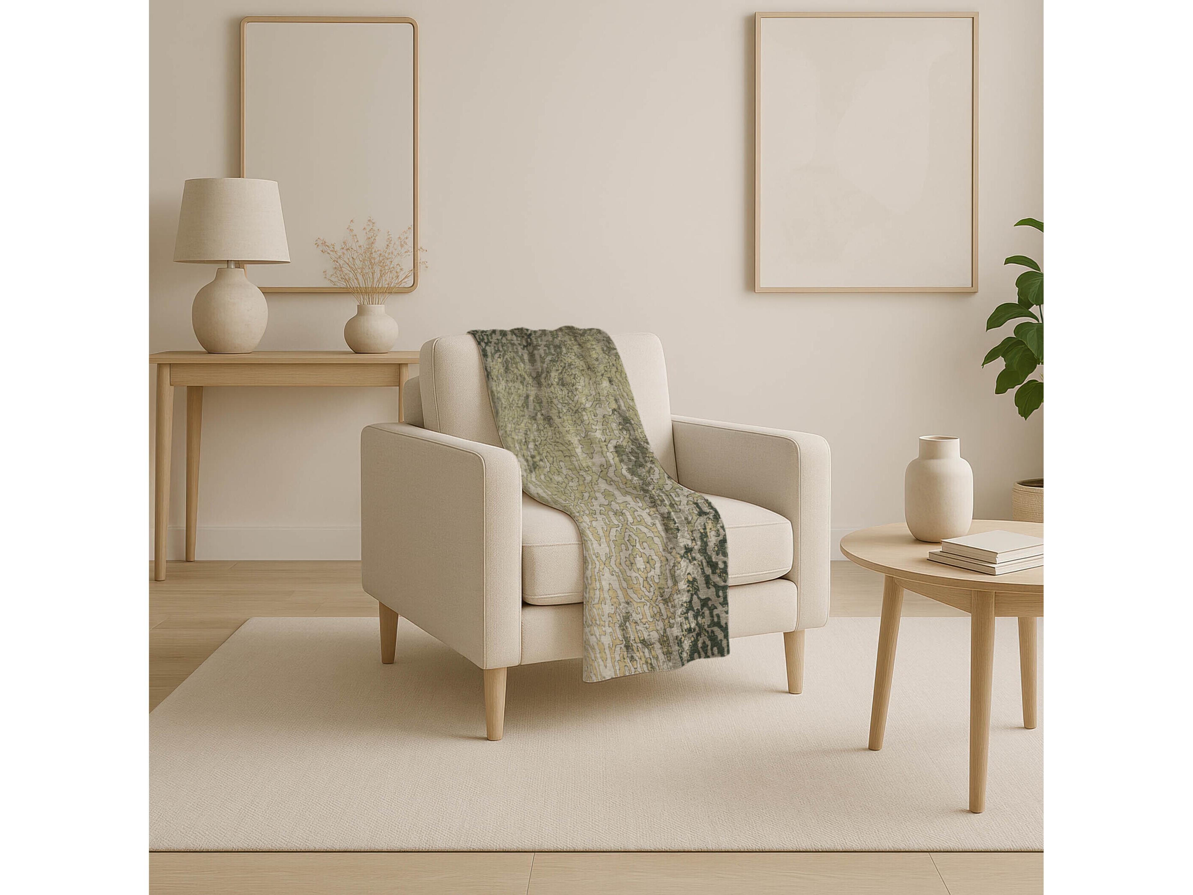 Dalyn Sherpa Green Polyester Throw