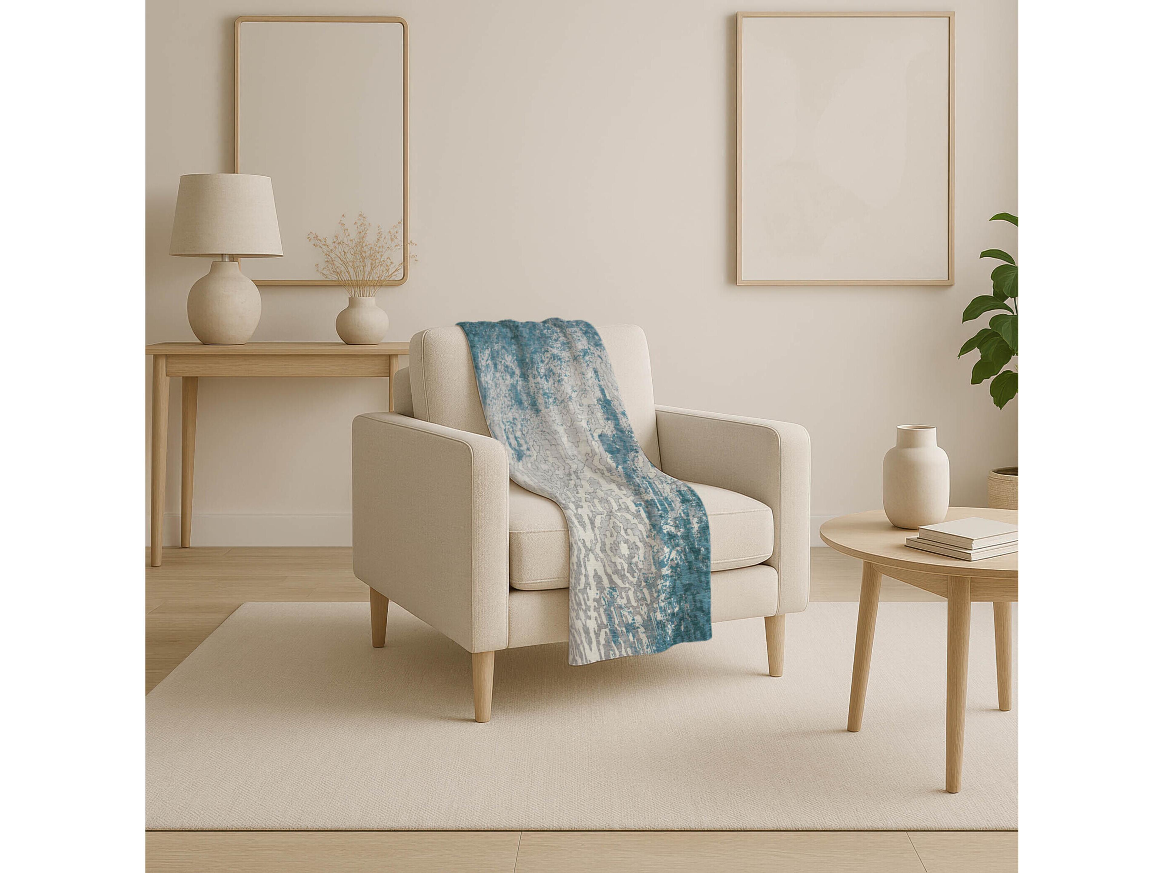 Dalyn Sherpa Teal Polyester Throw