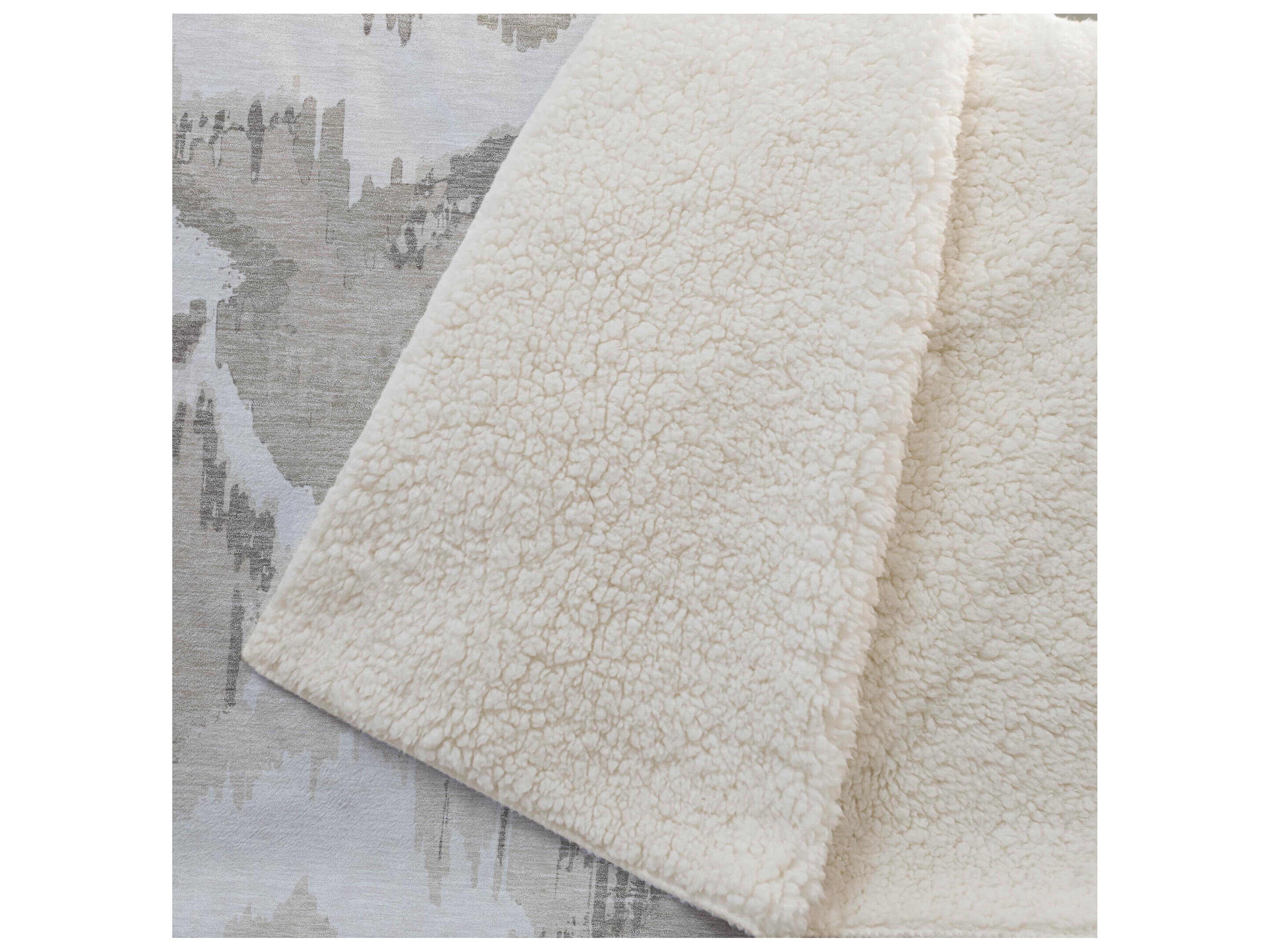 Dalyn Sherpa Brown Polyester Throw