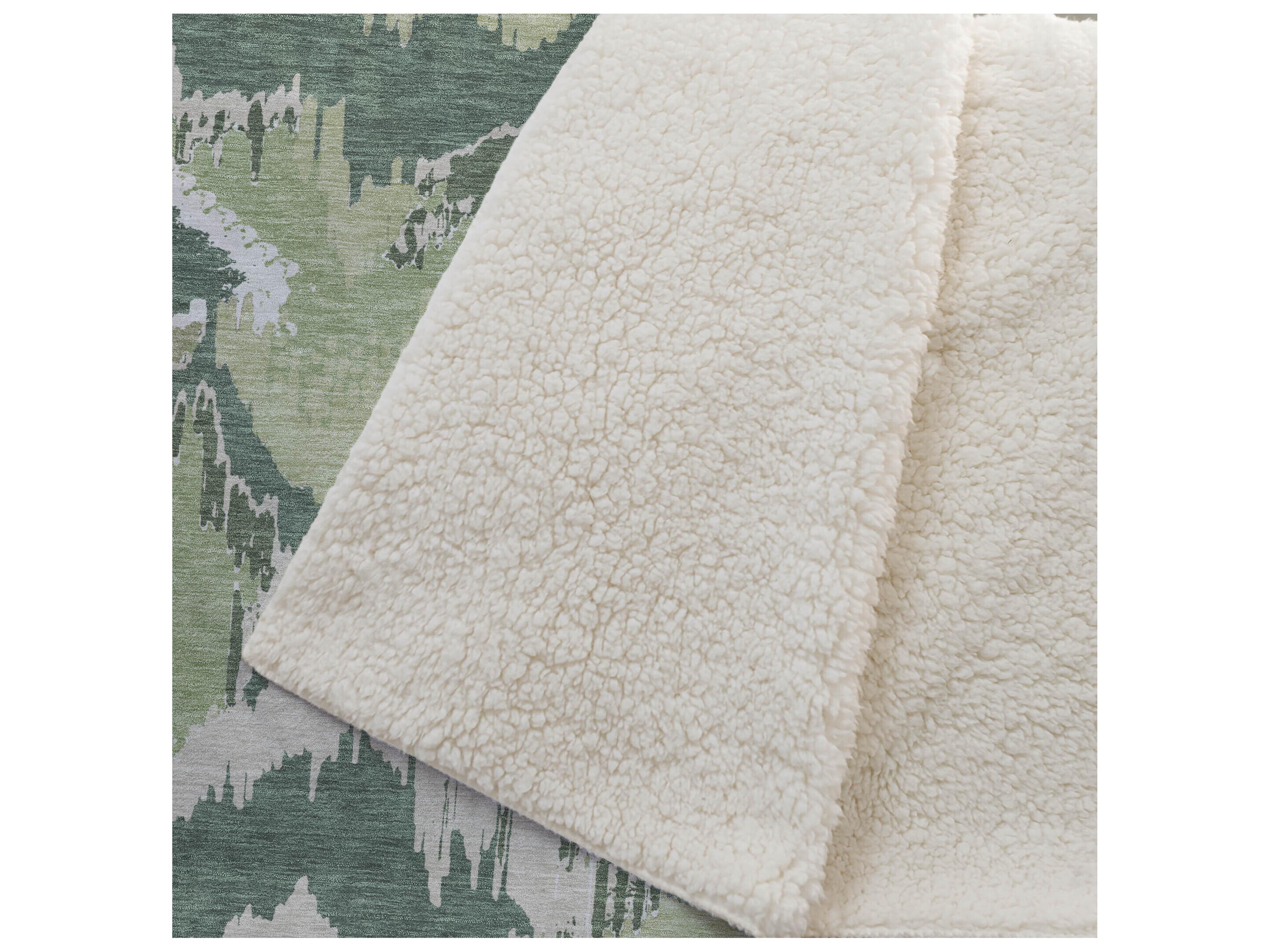 Dalyn Sherpa Green Polyester Throw