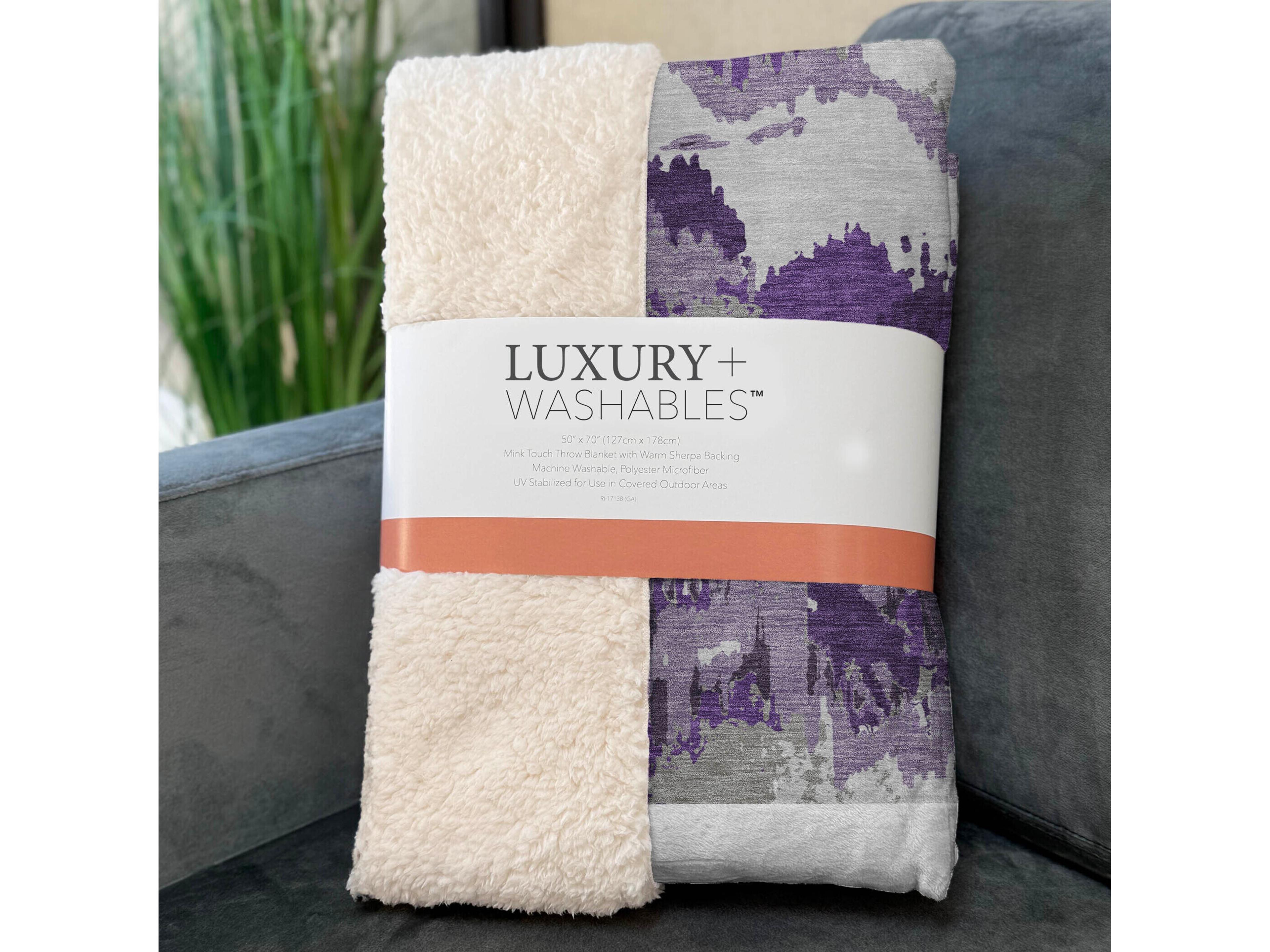 Dalyn Sherpa Purple Polyester Throw