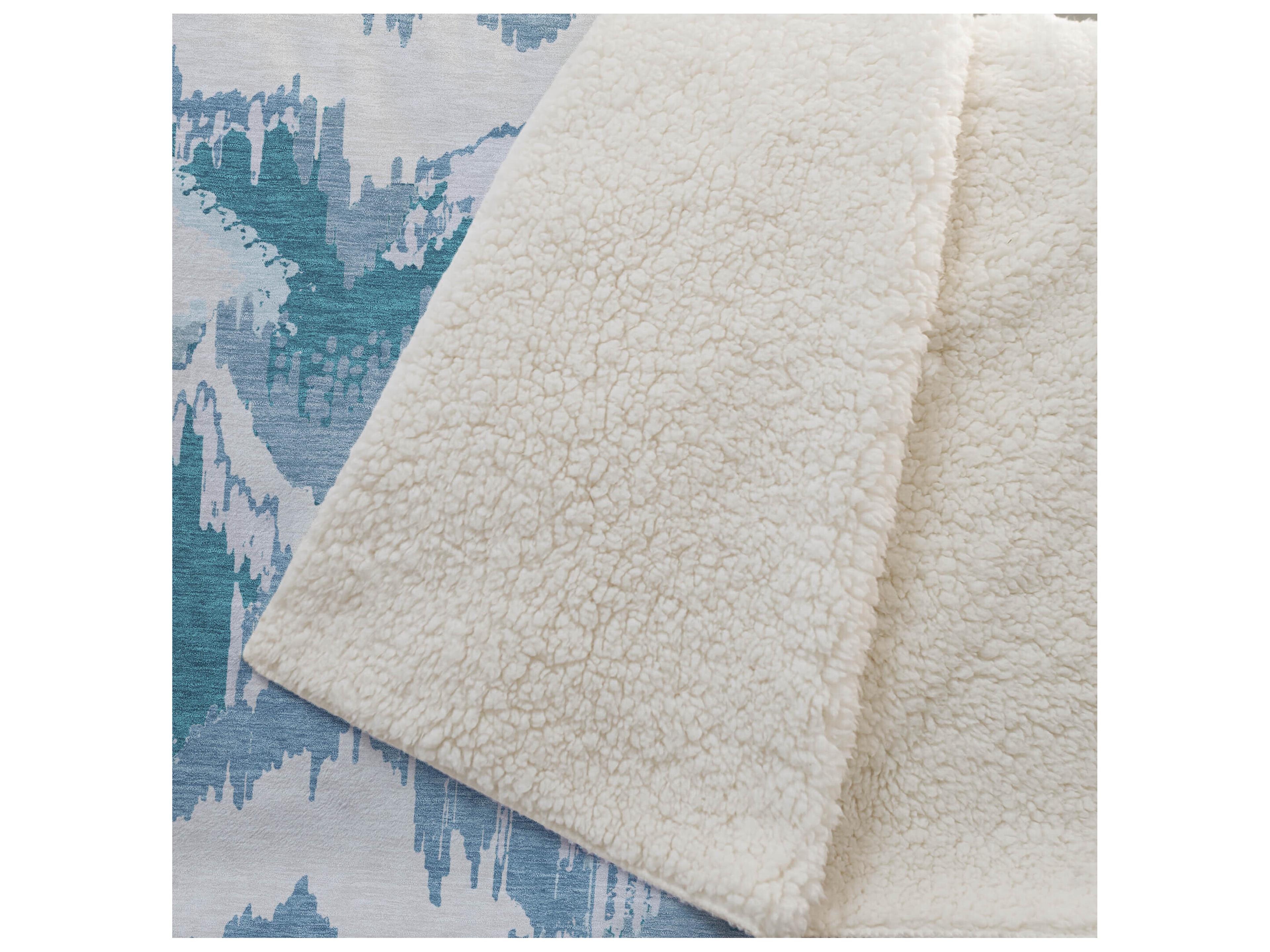 Dalyn Sherpa Teal Polyester Throw