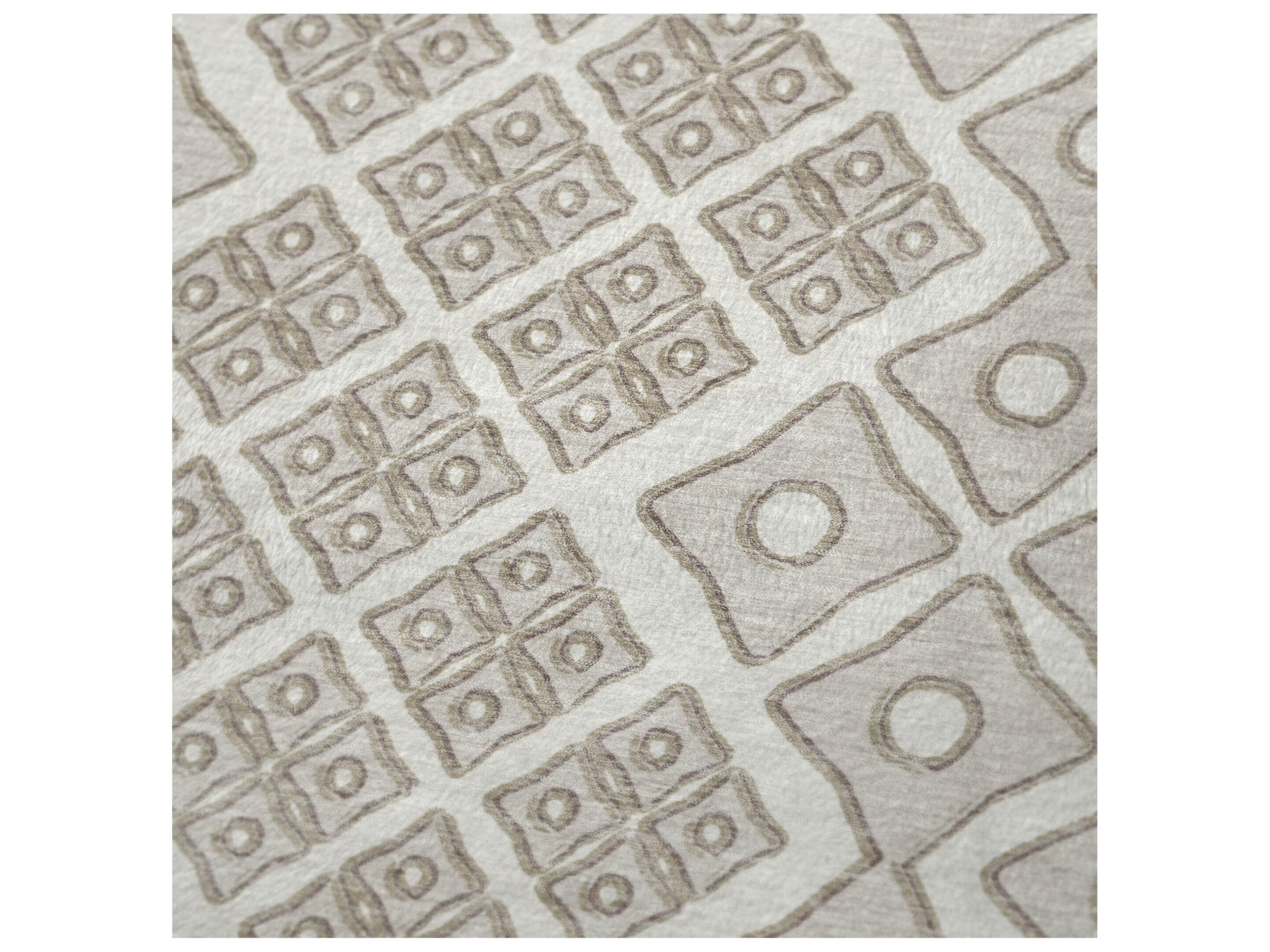 Dalyn Sherpa Ivory Polyester Throw