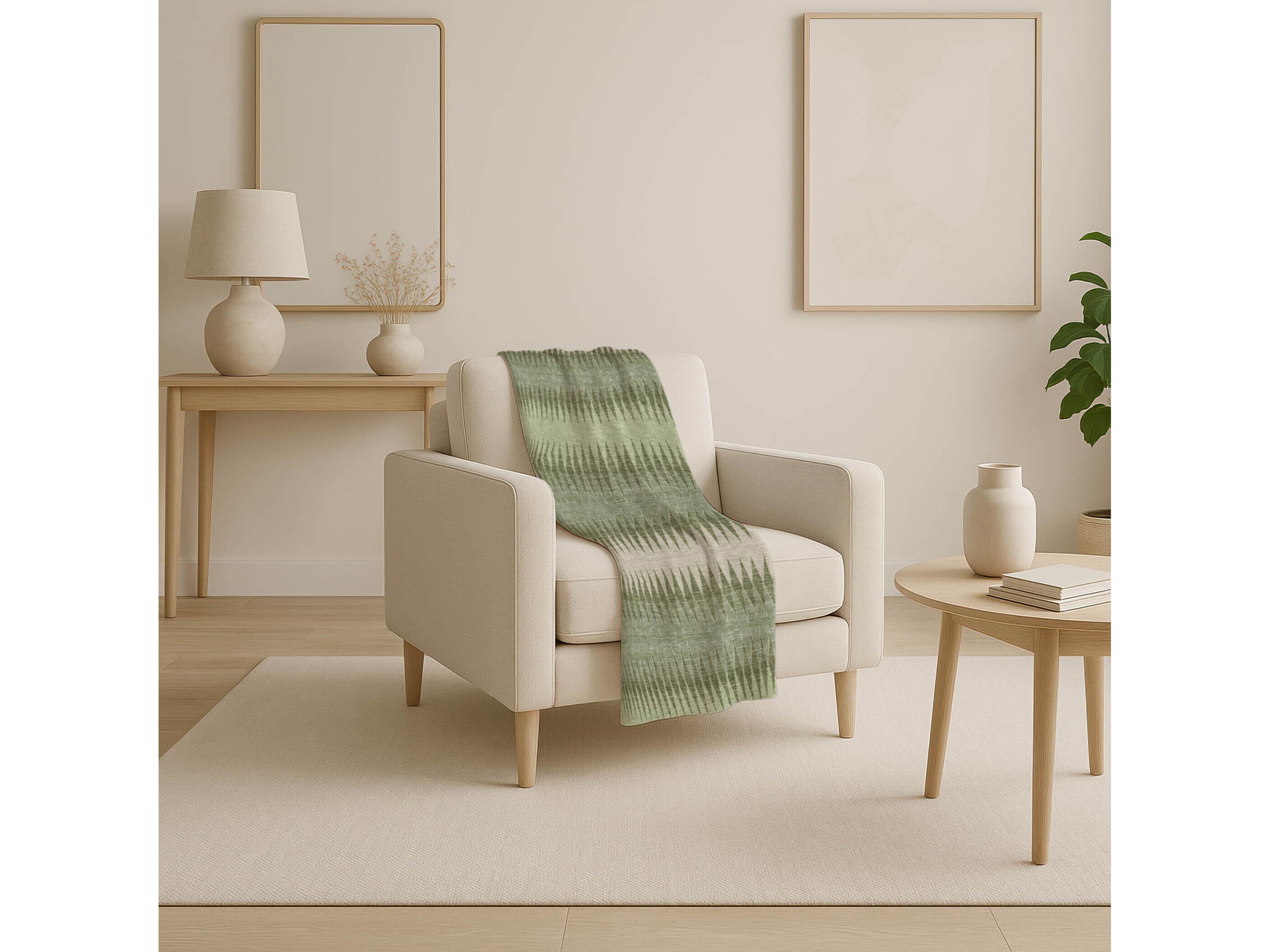 Dalyn Sherpa Green Polyester Throw