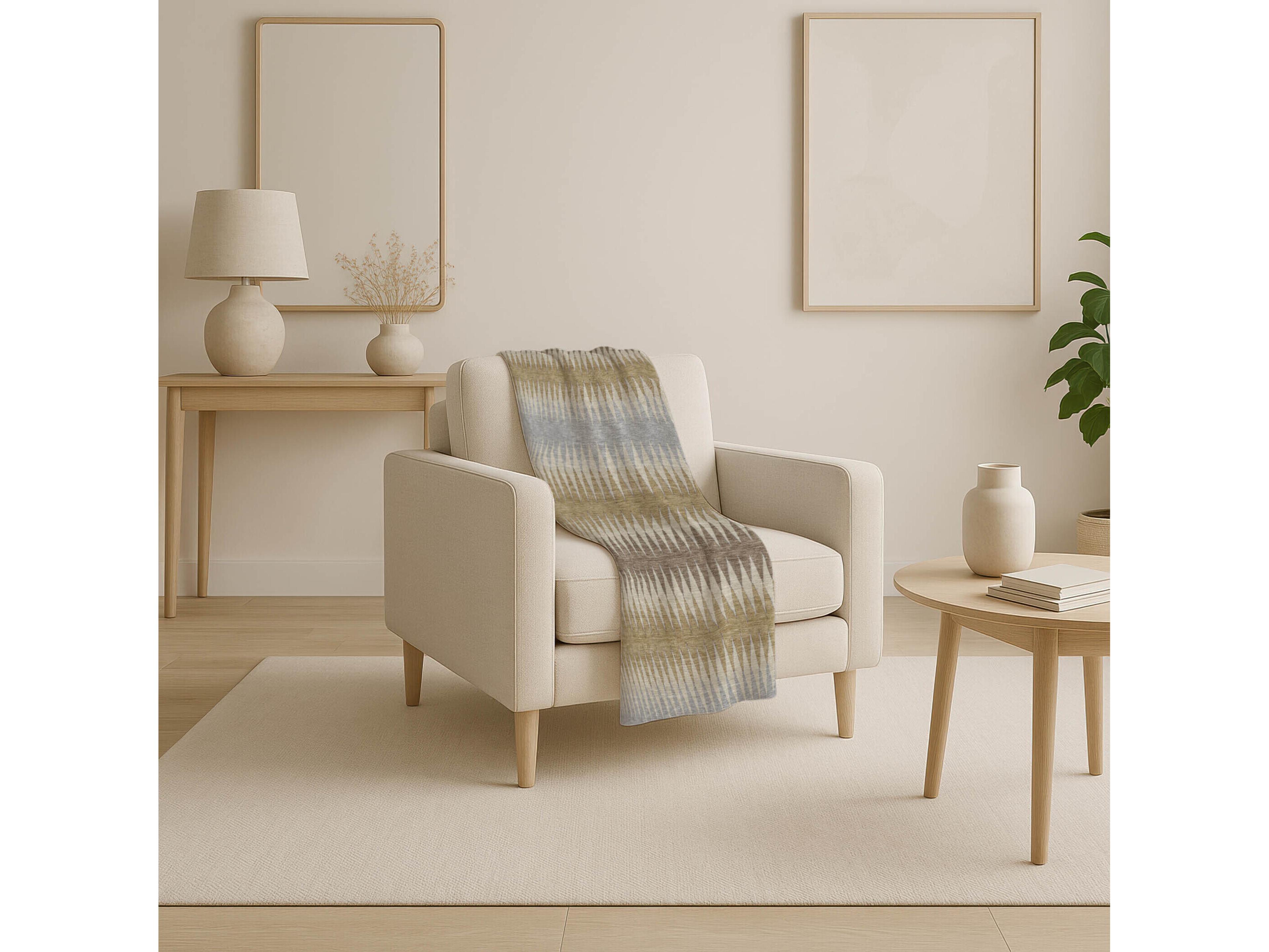 Dalyn Sherpa Brown Polyester Throw