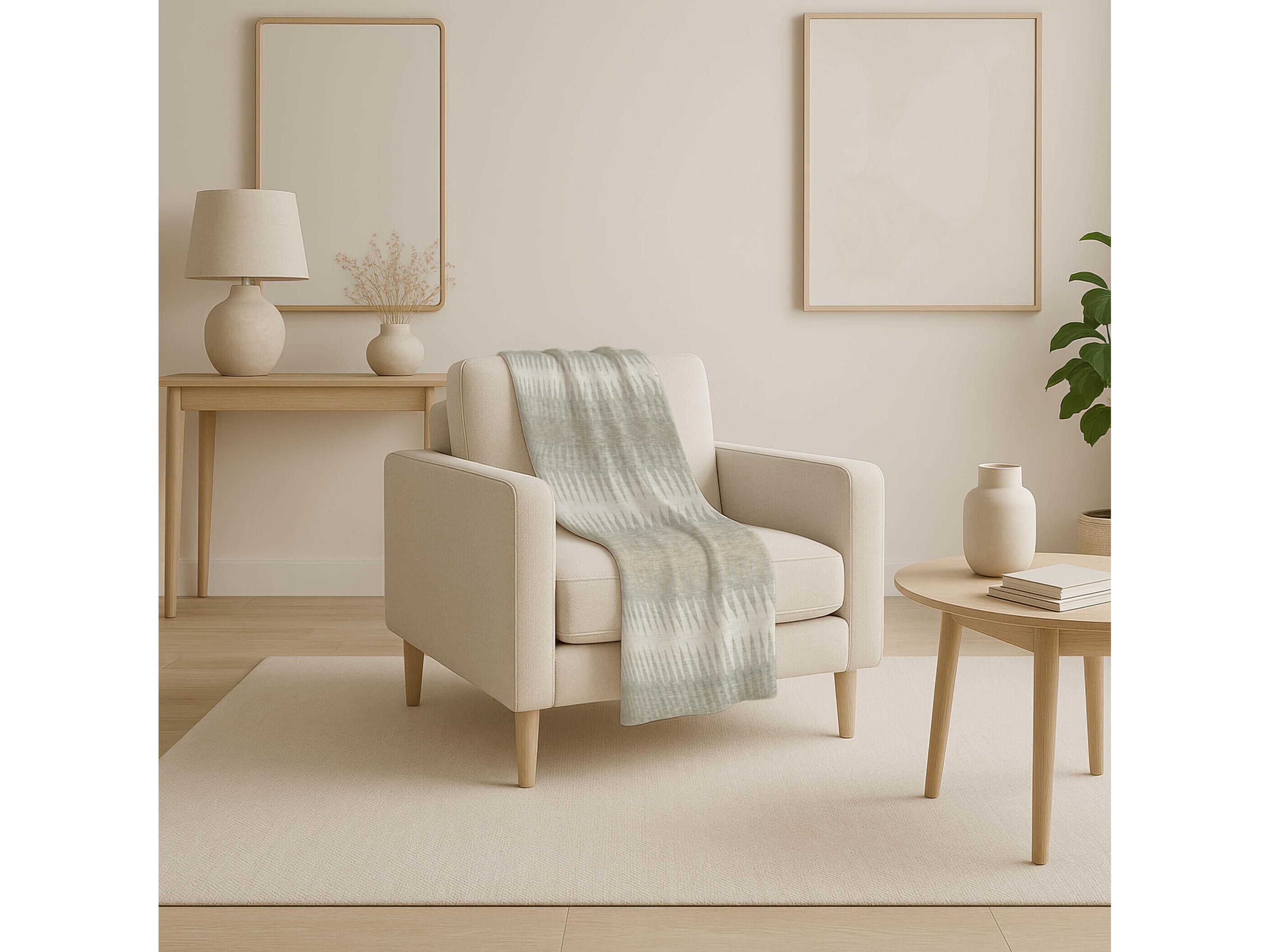 Dalyn Sherpa Ivory Polyester Throw