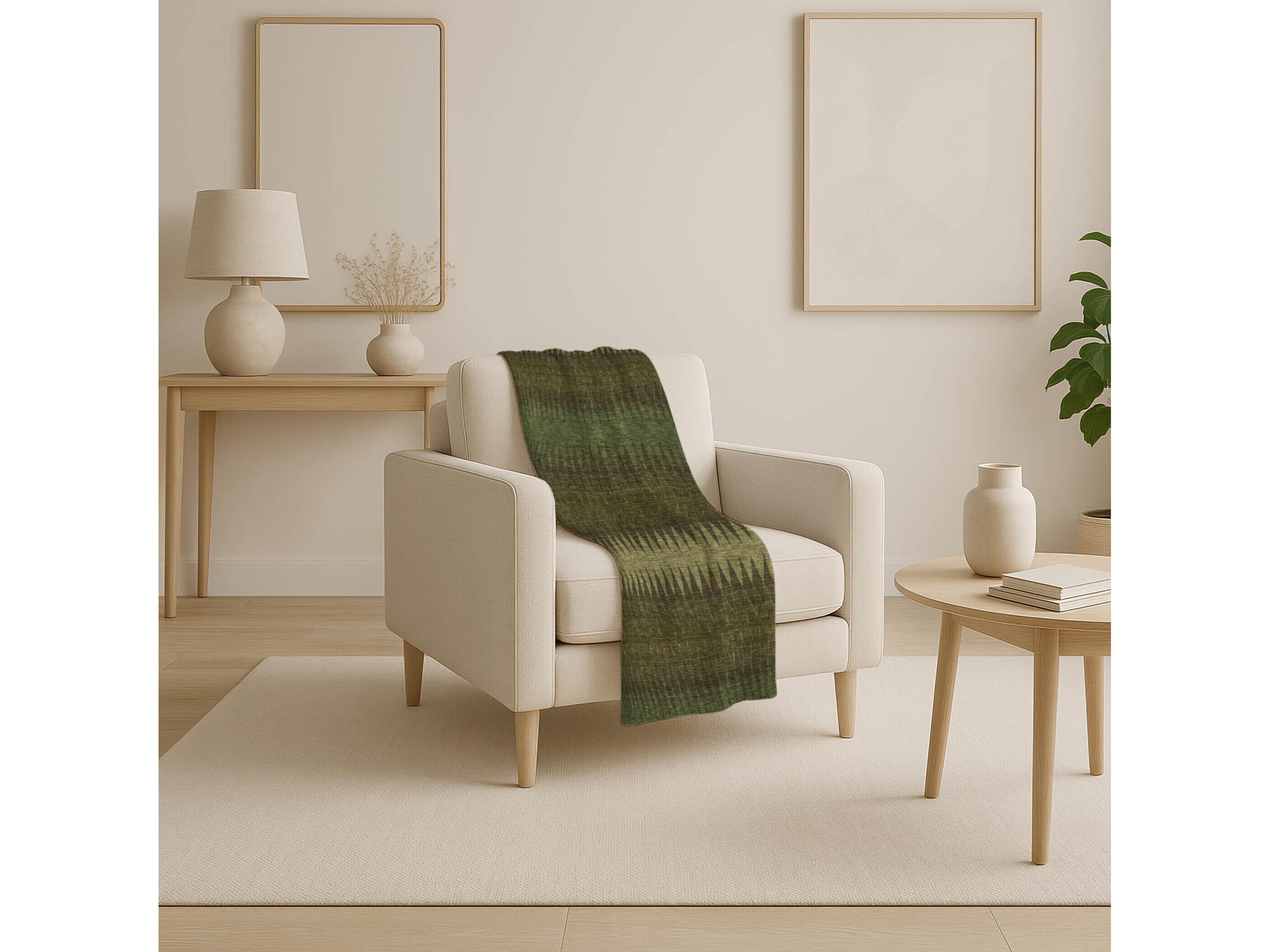 Dalyn Sherpa Green Polyester Throw