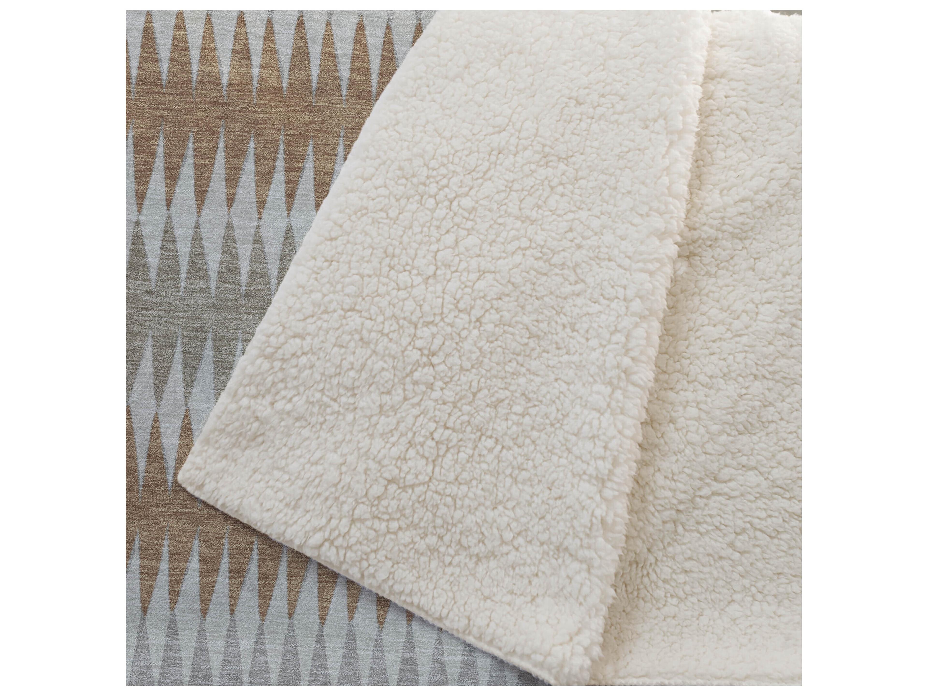 Dalyn Sherpa Orange Polyester Throw