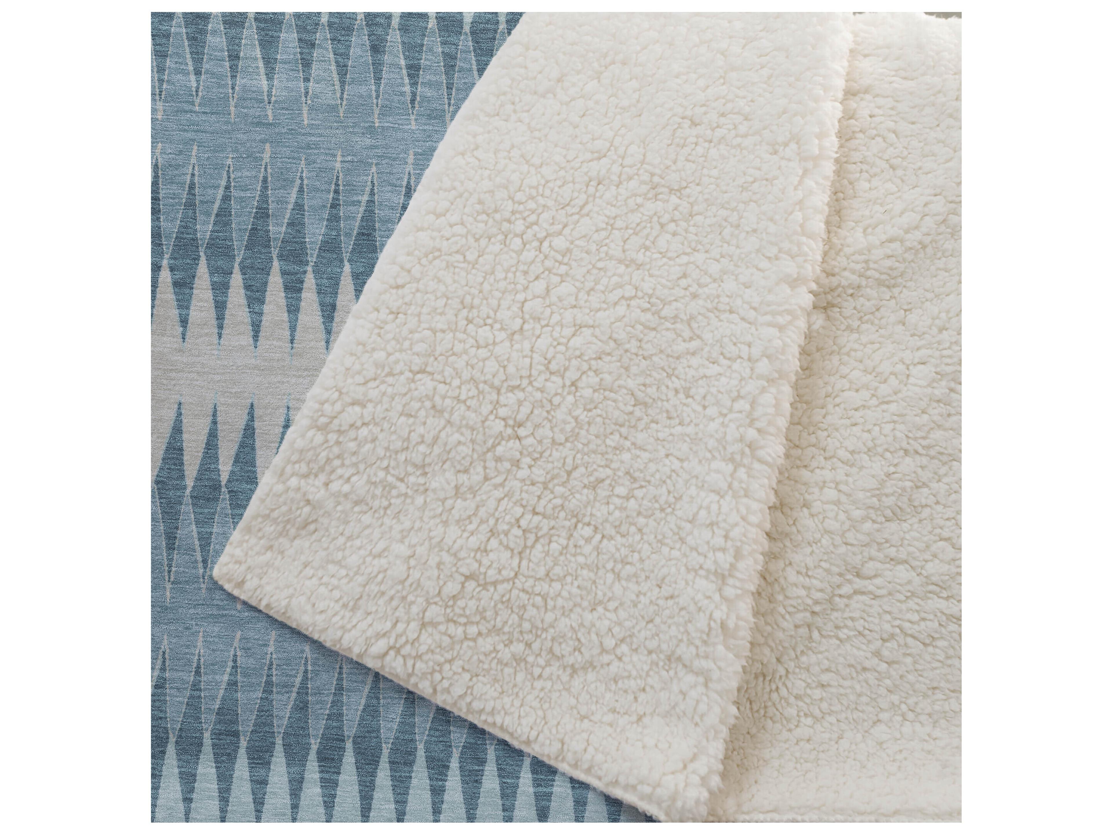 Dalyn Sherpa Teal Polyester Throw