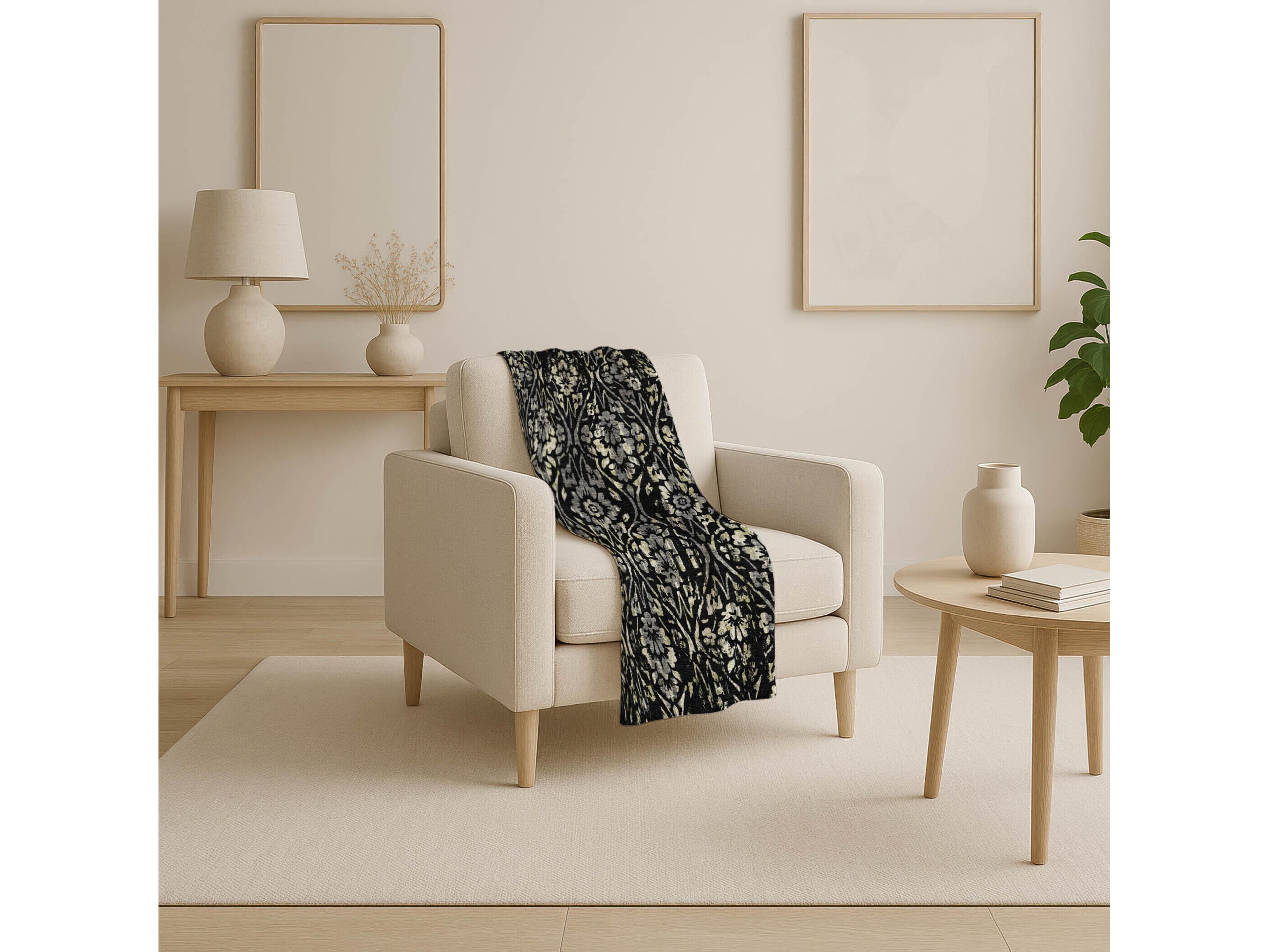 Dalyn Sherpa Black Polyester Throw