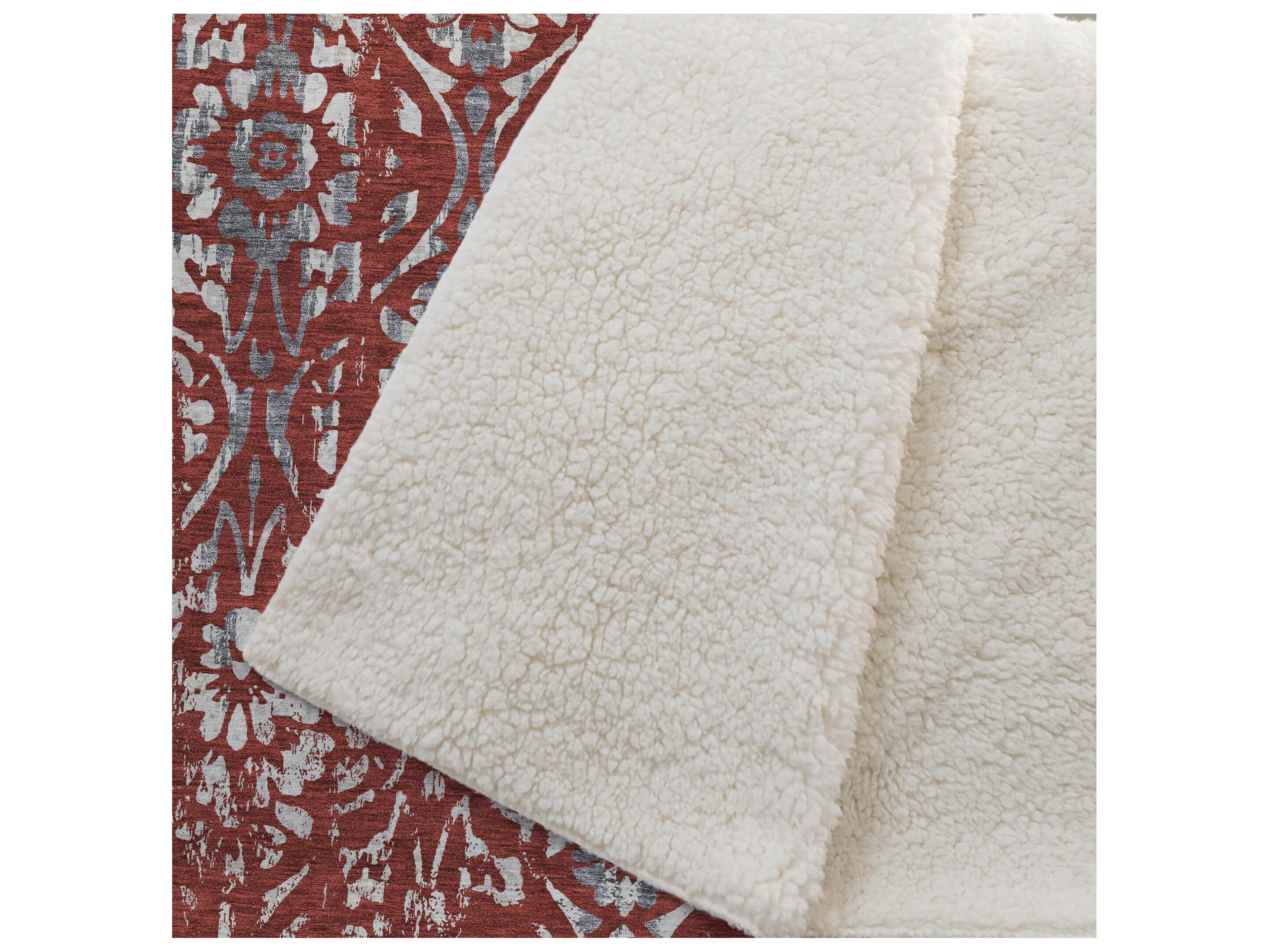 Dalyn Sherpa Red Polyester Throw