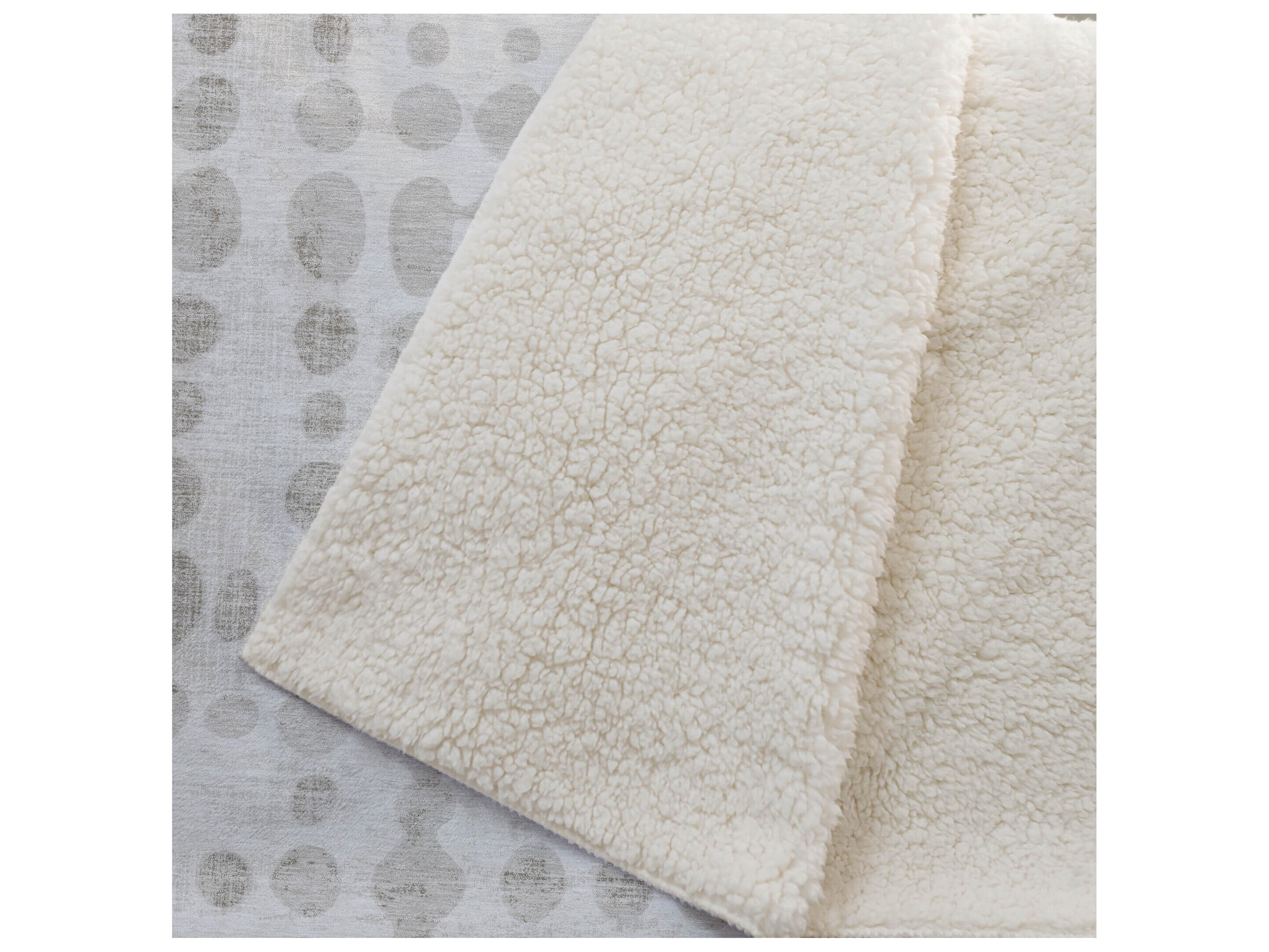 Dalyn Sherpa Ivory Polyester Throw