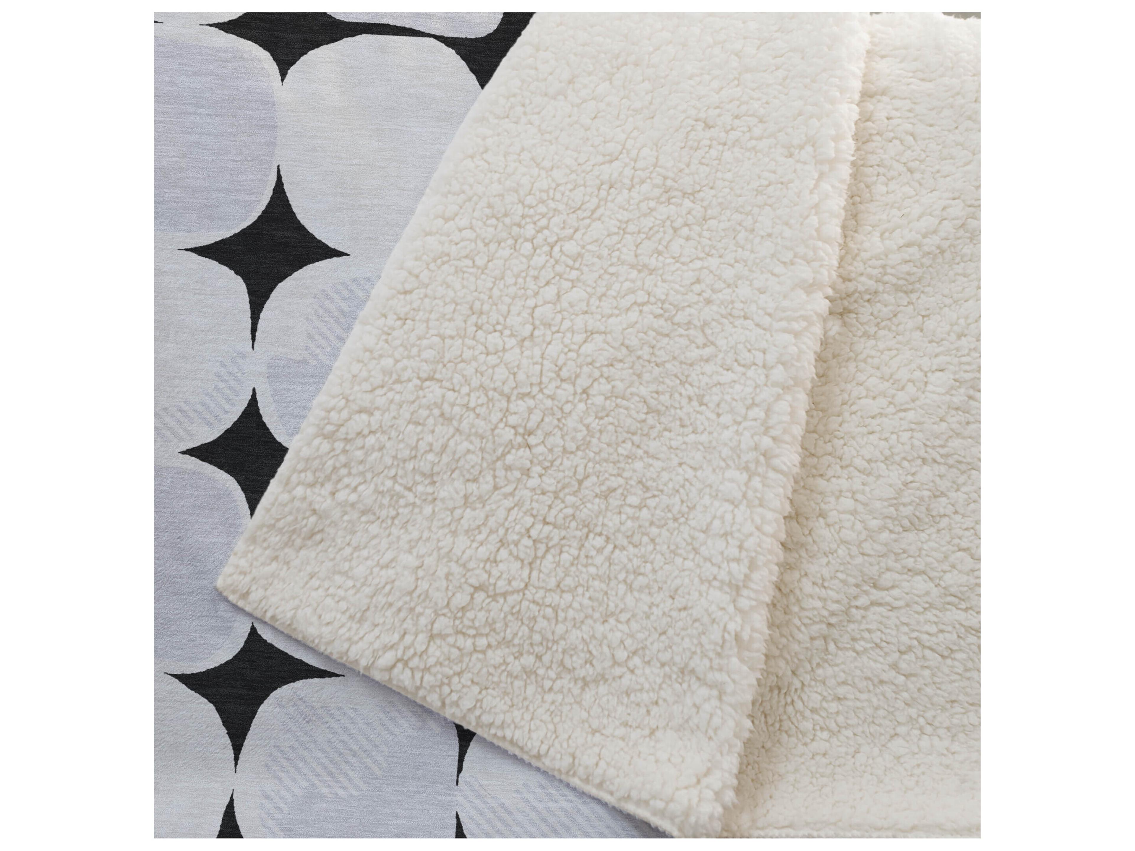 Dalyn Sherpa Black Polyester Throw