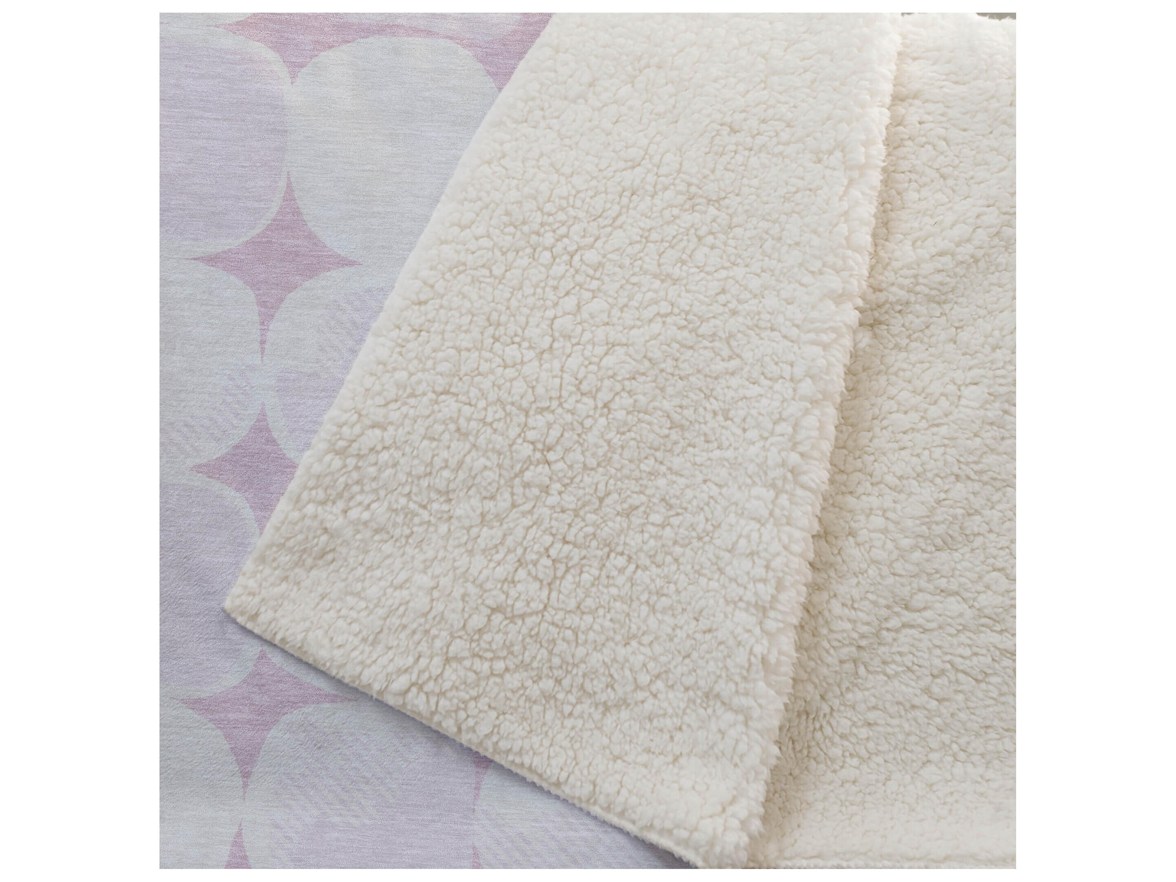 Dalyn Sherpa Pink Polyester Throw