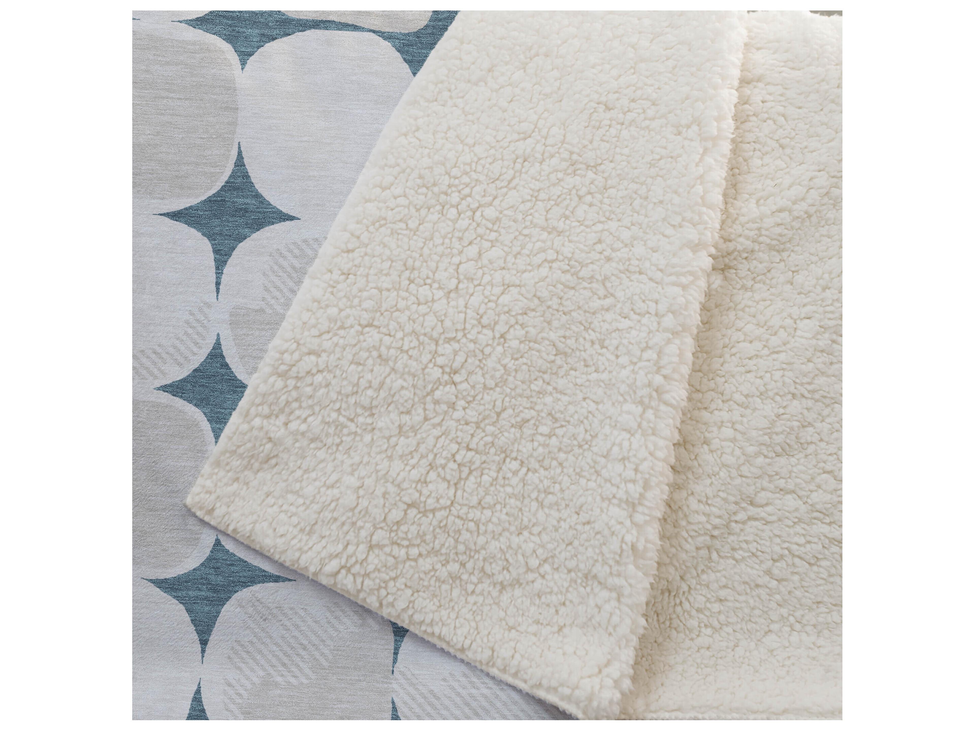 Dalyn Sherpa Teal Polyester Throw