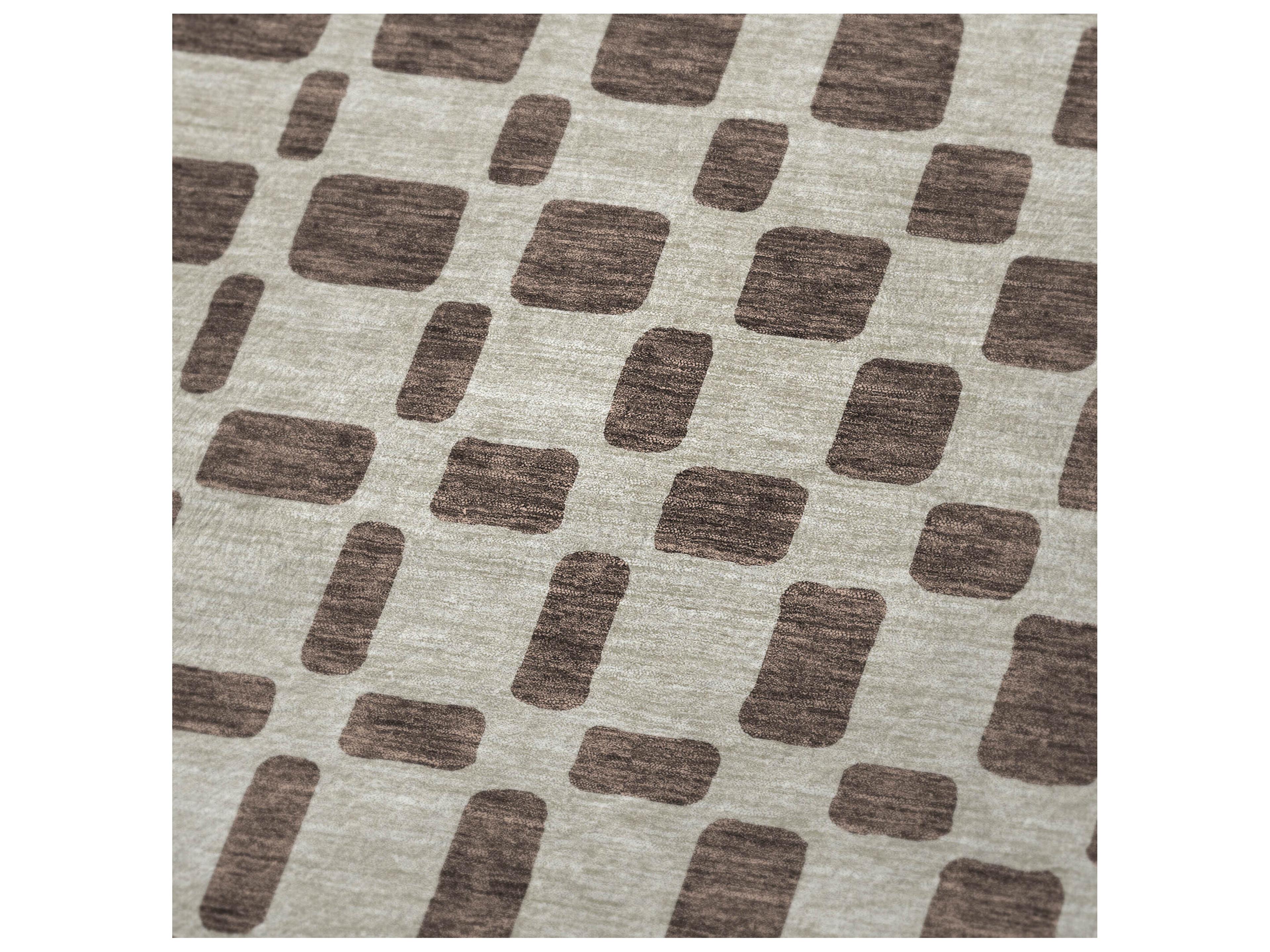 Dalyn Sherpa Brown Polyester Throw