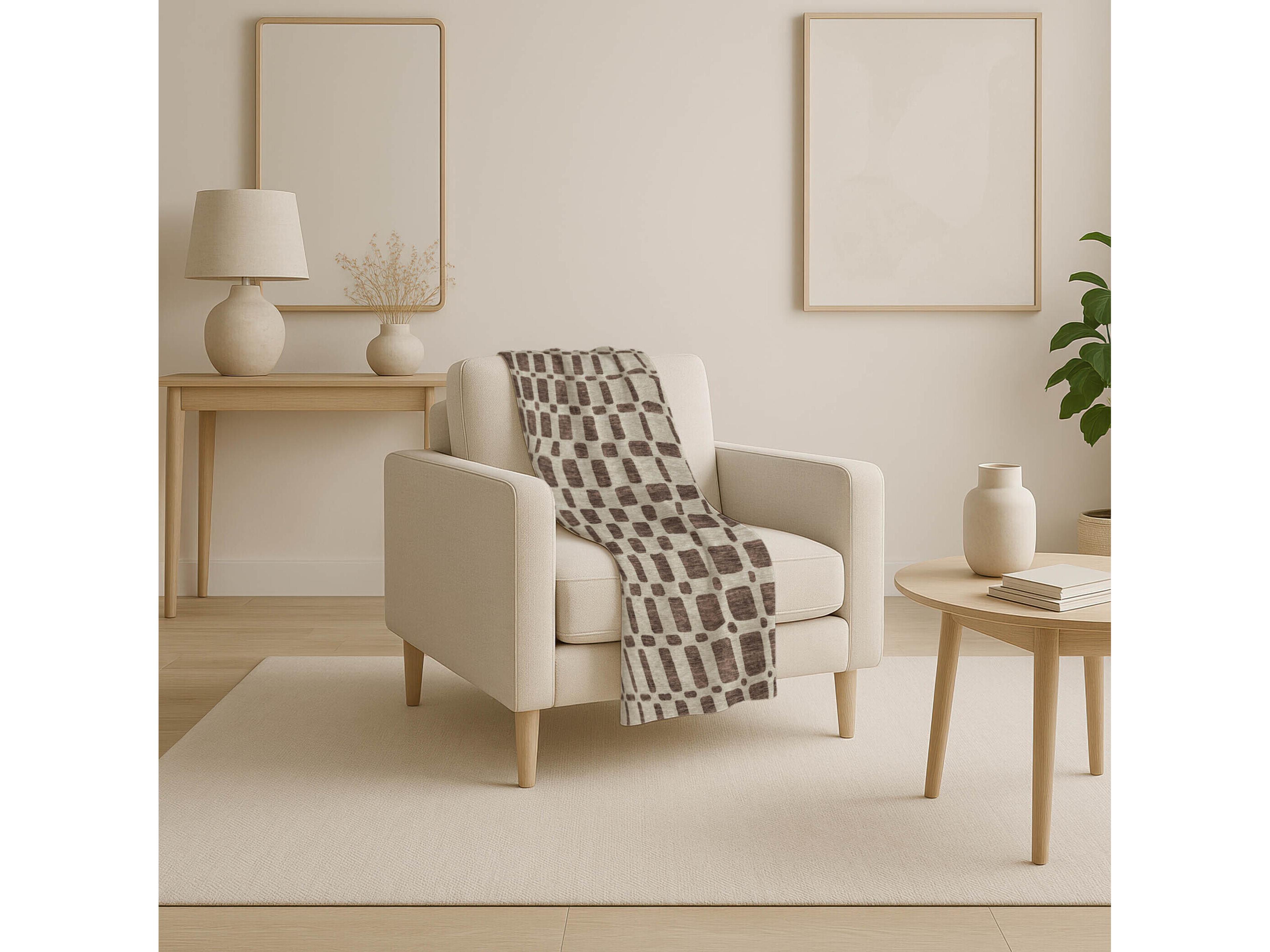 Dalyn Sherpa Brown Polyester Throw