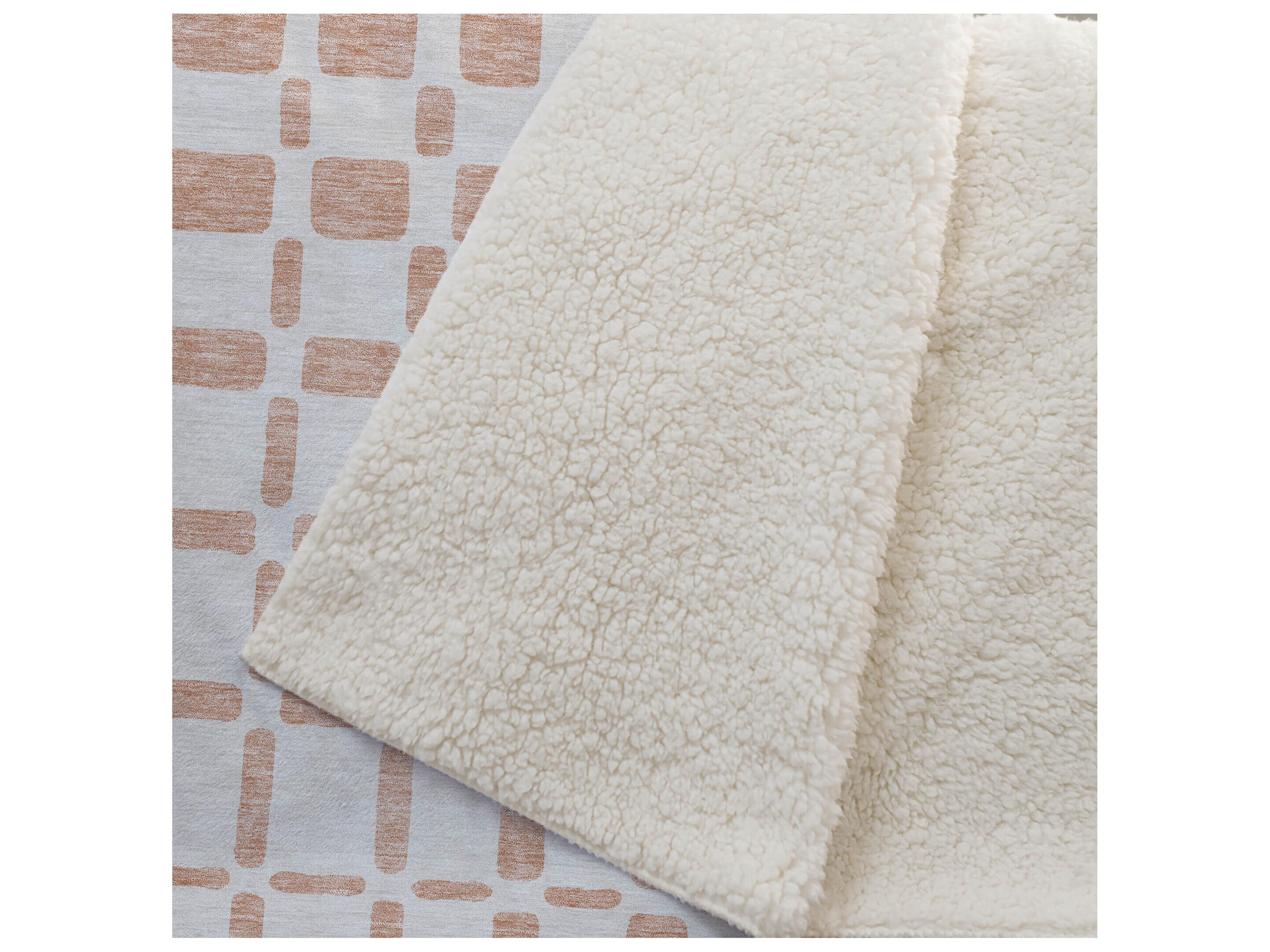 Dalyn Sherpa Orange Polyester Throw