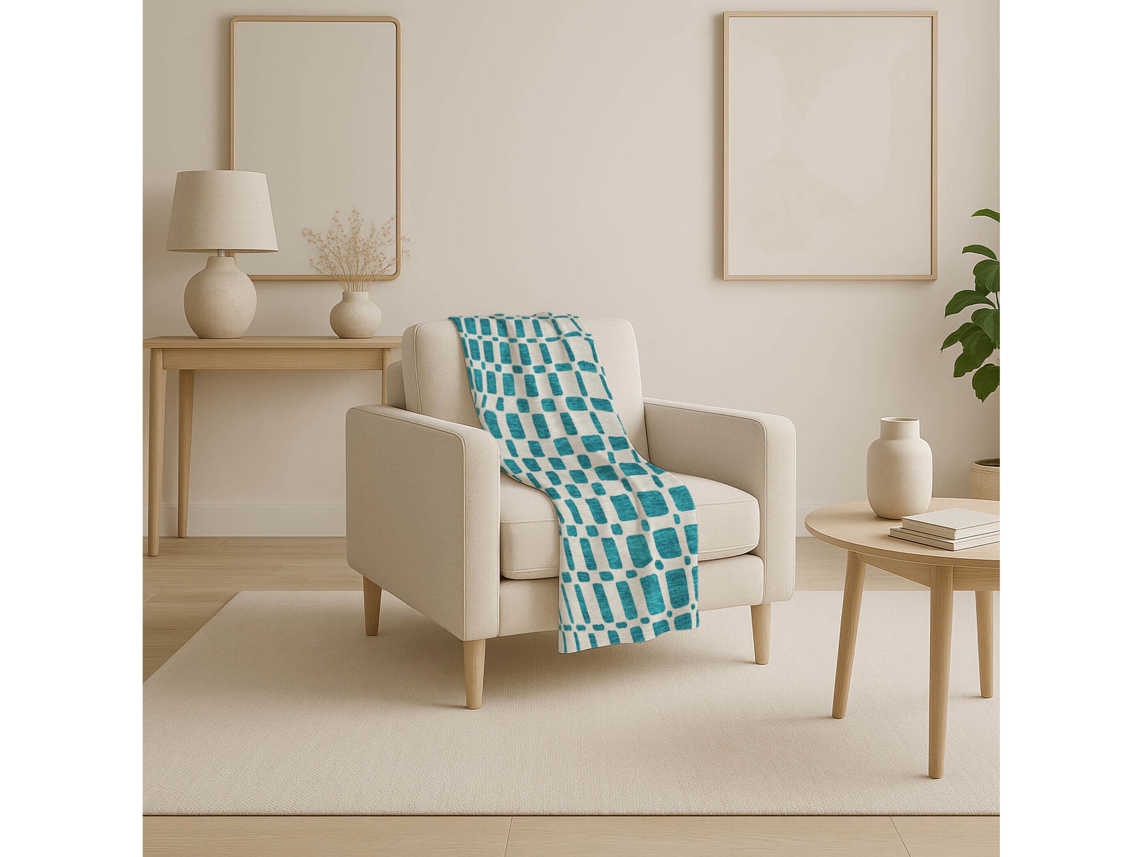 Dalyn Sherpa Teal Polyester Throw