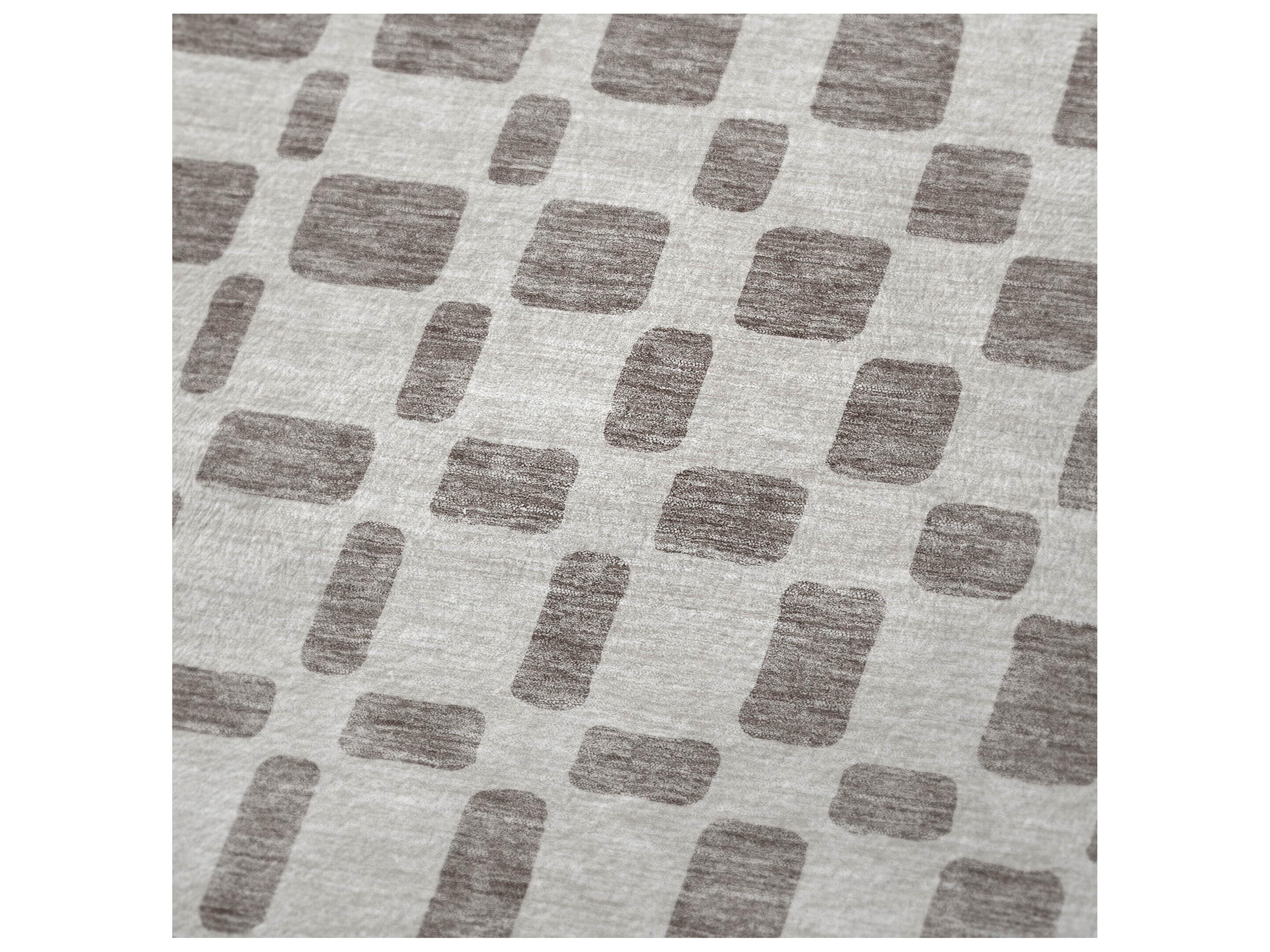 Dalyn Sherpa Brown Polyester Throw