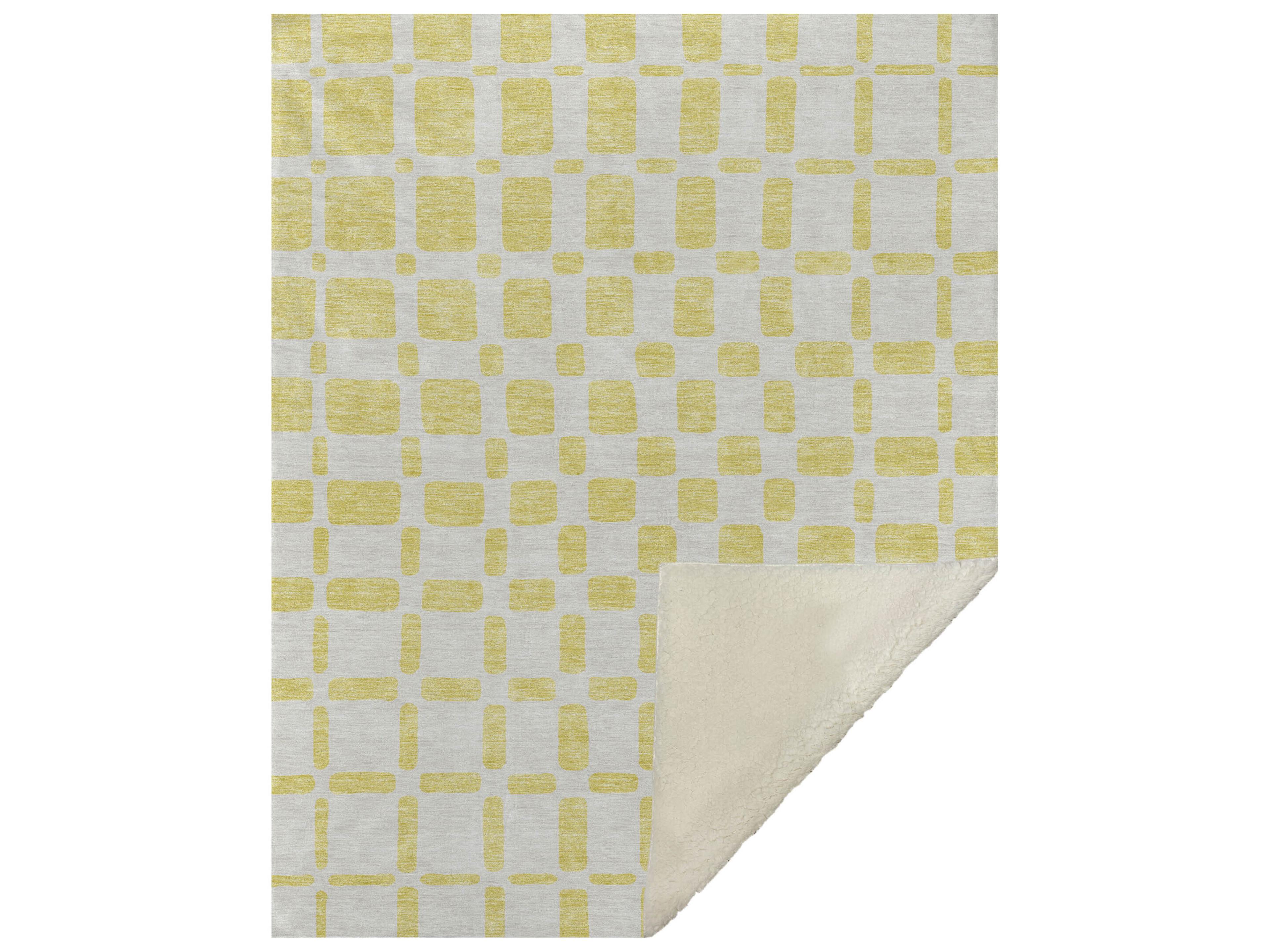 Dalyn Sherpa Gold Polyester Throw