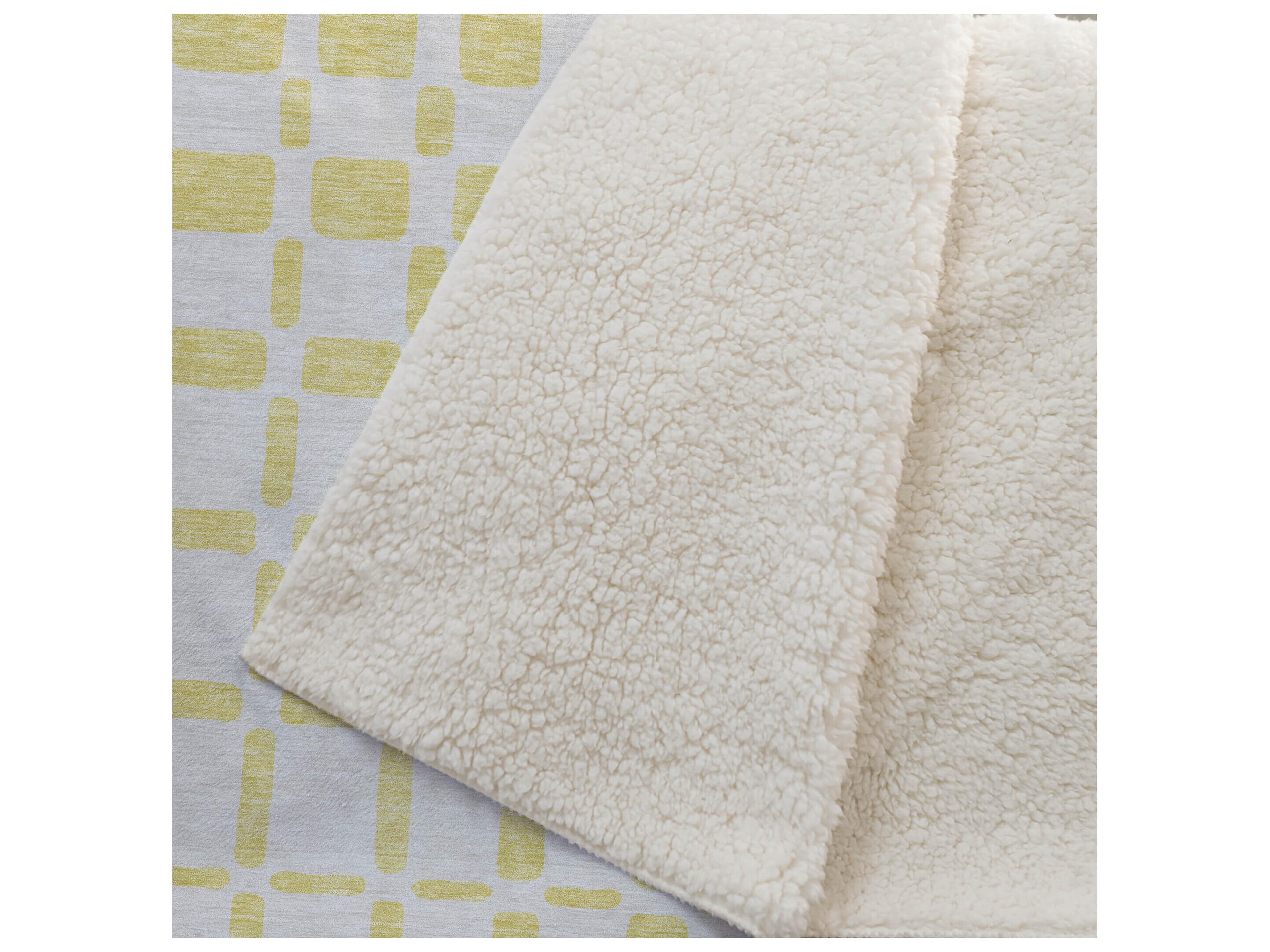Dalyn Sherpa Gold Polyester Throw