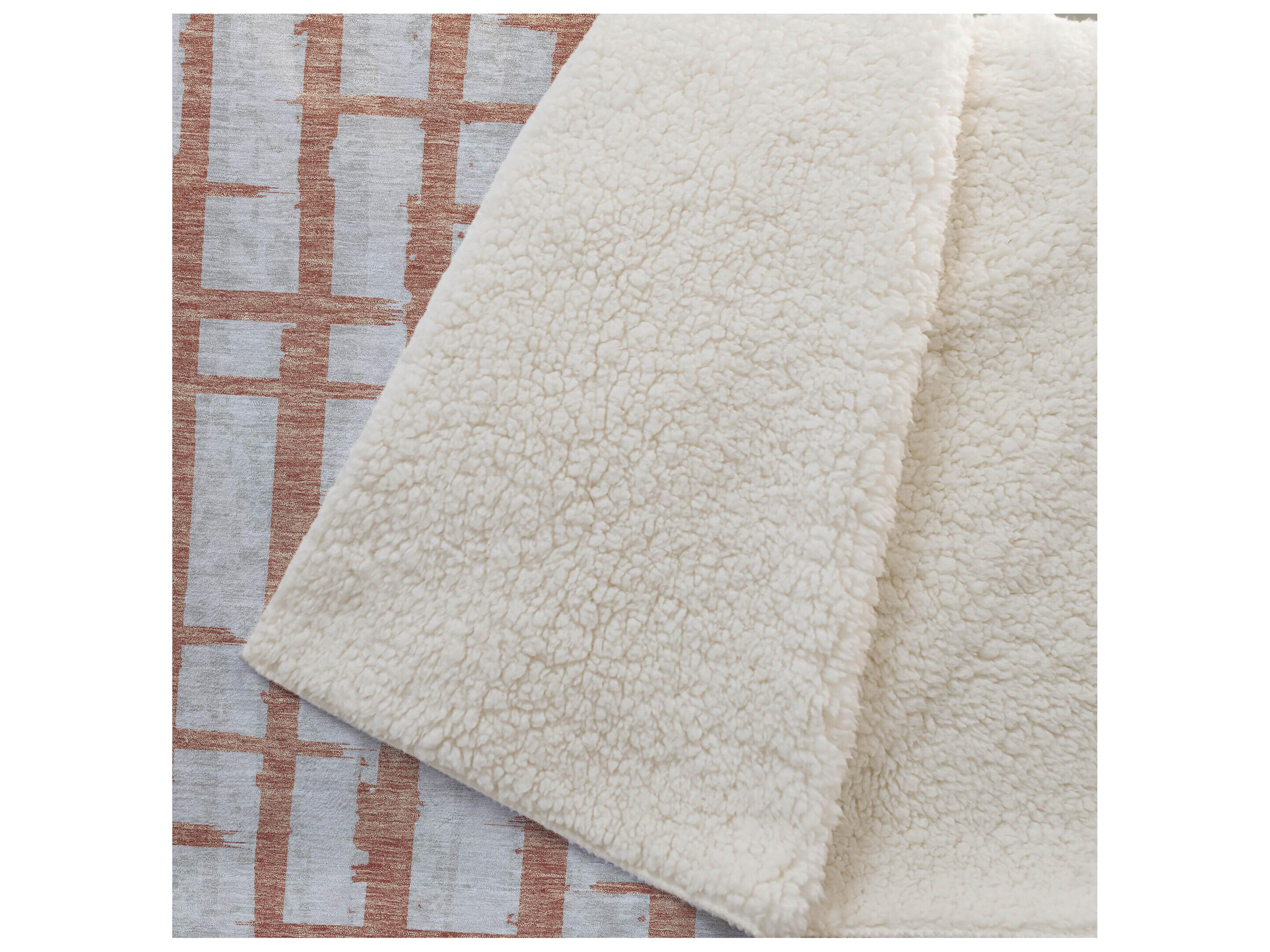 Dalyn Sherpa Orange Polyester Throw