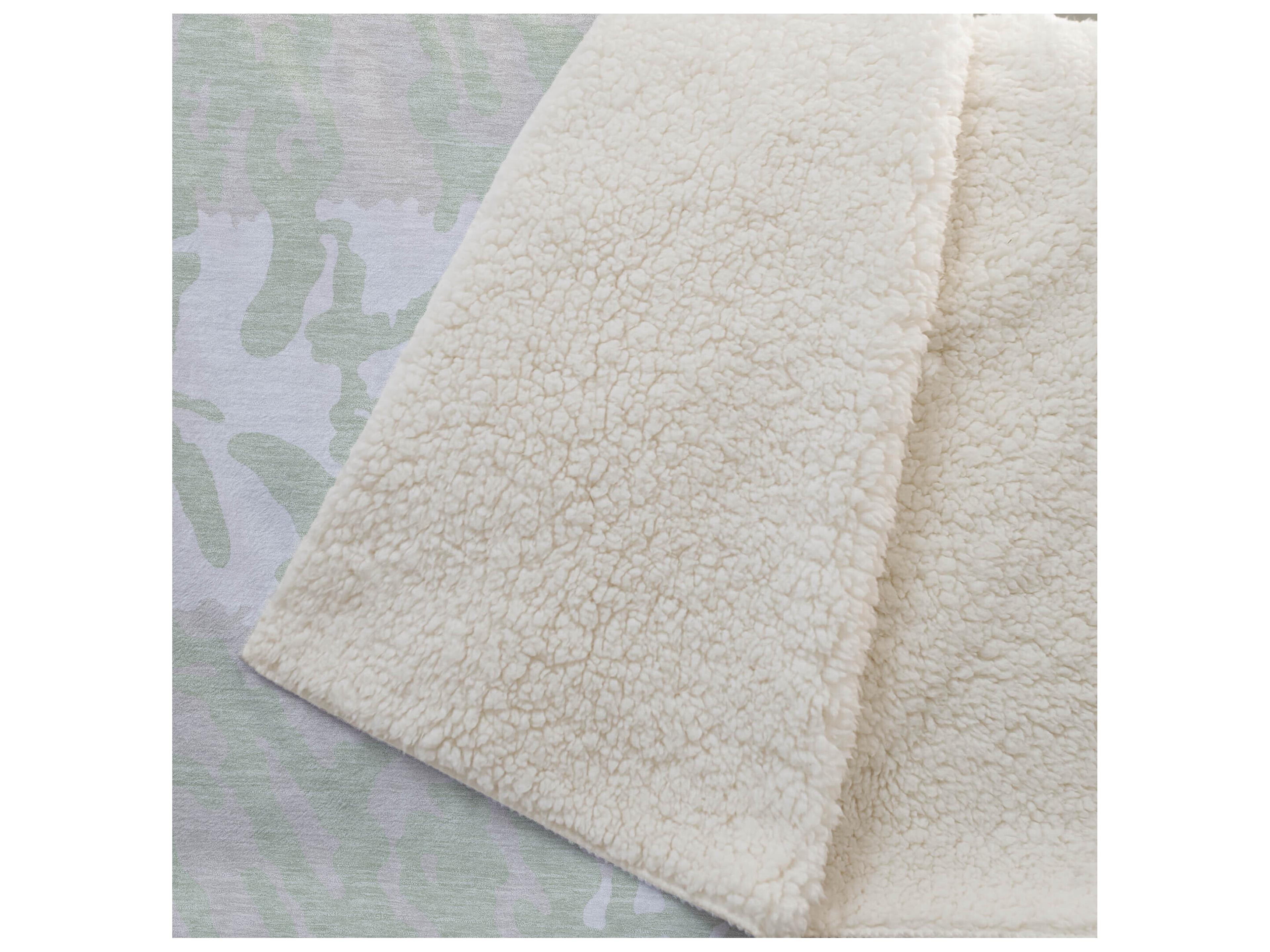 Dalyn Sherpa Green Polyester Throw
