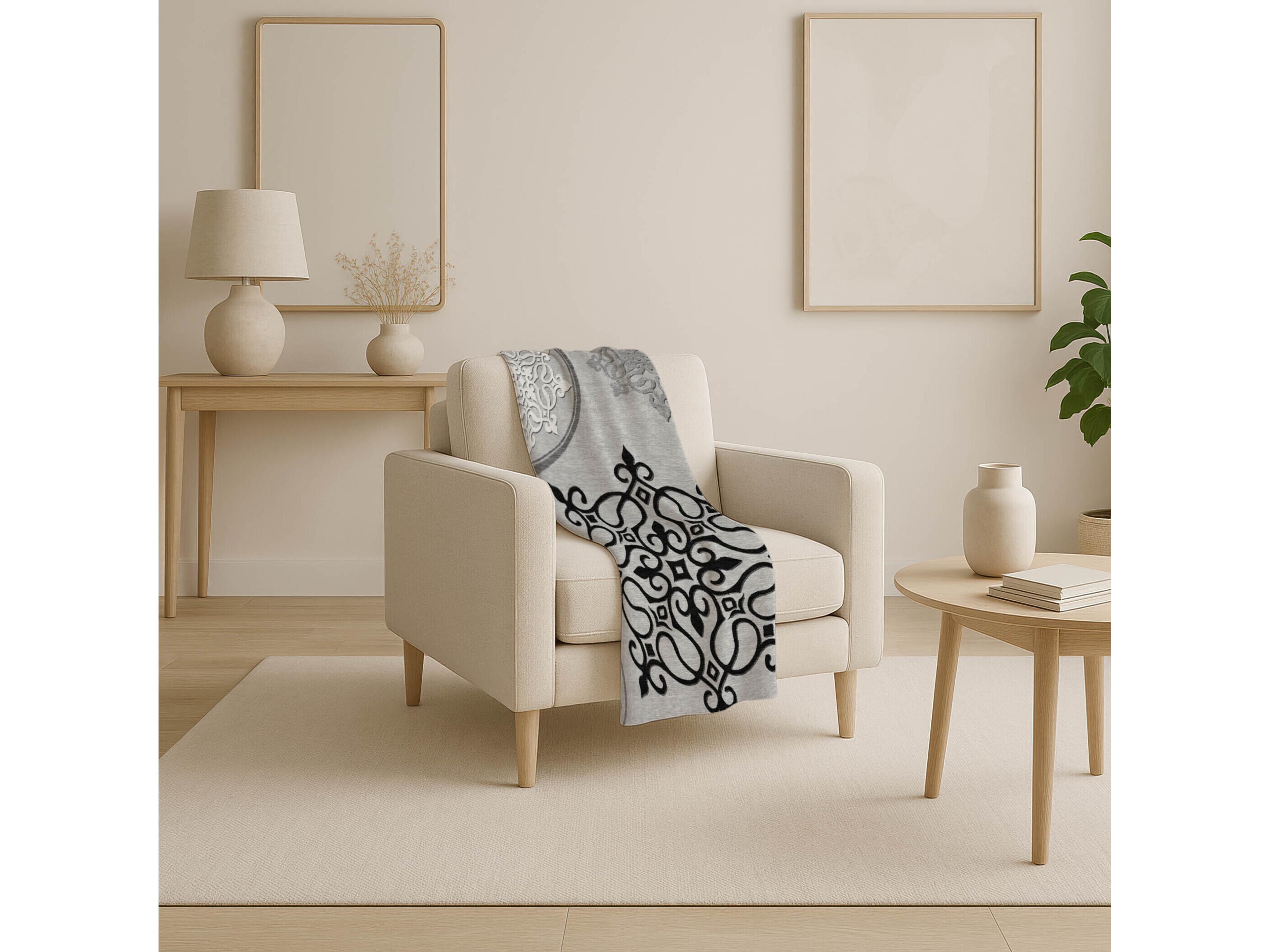 Dalyn Sherpa Gray Polyester Throw