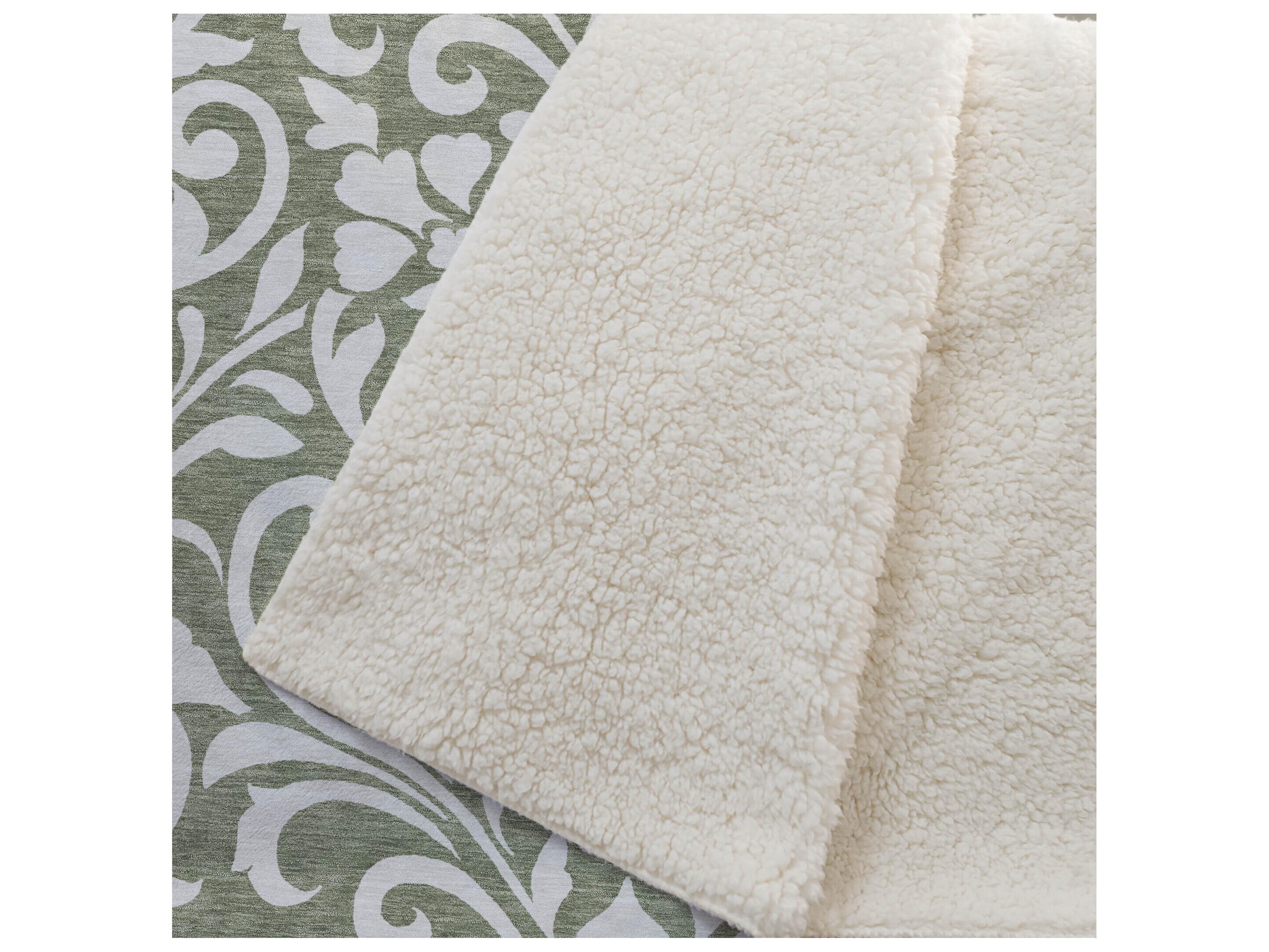 Dalyn Sherpa Green Polyester Throw