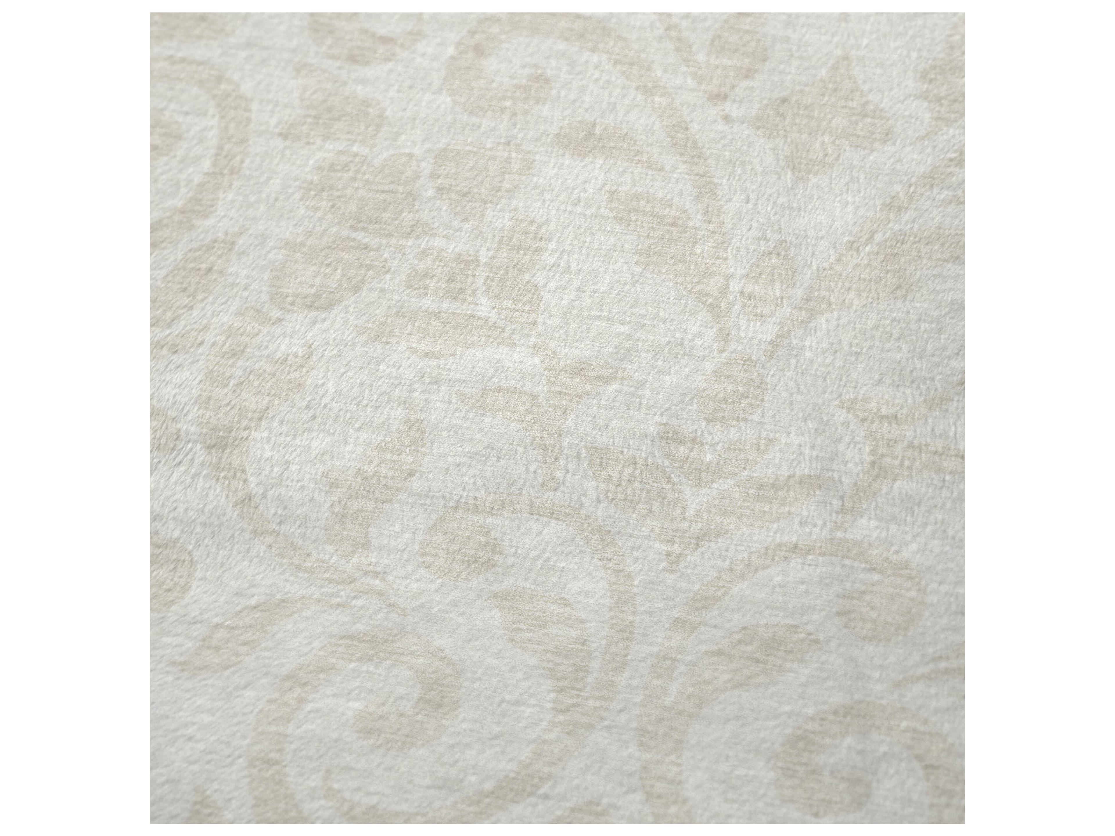 Dalyn Sherpa Ivory Polyester Throw