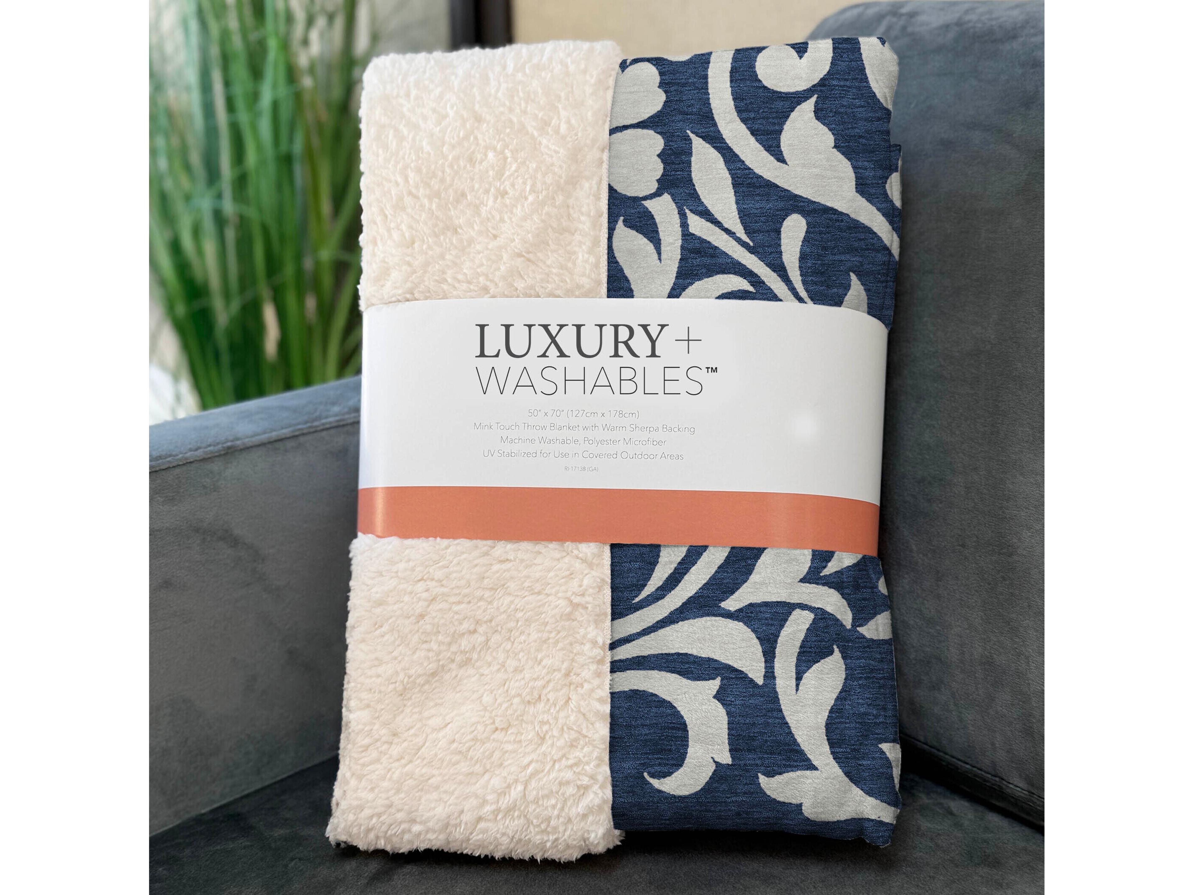 Dalyn Sherpa Blue Polyester Throw