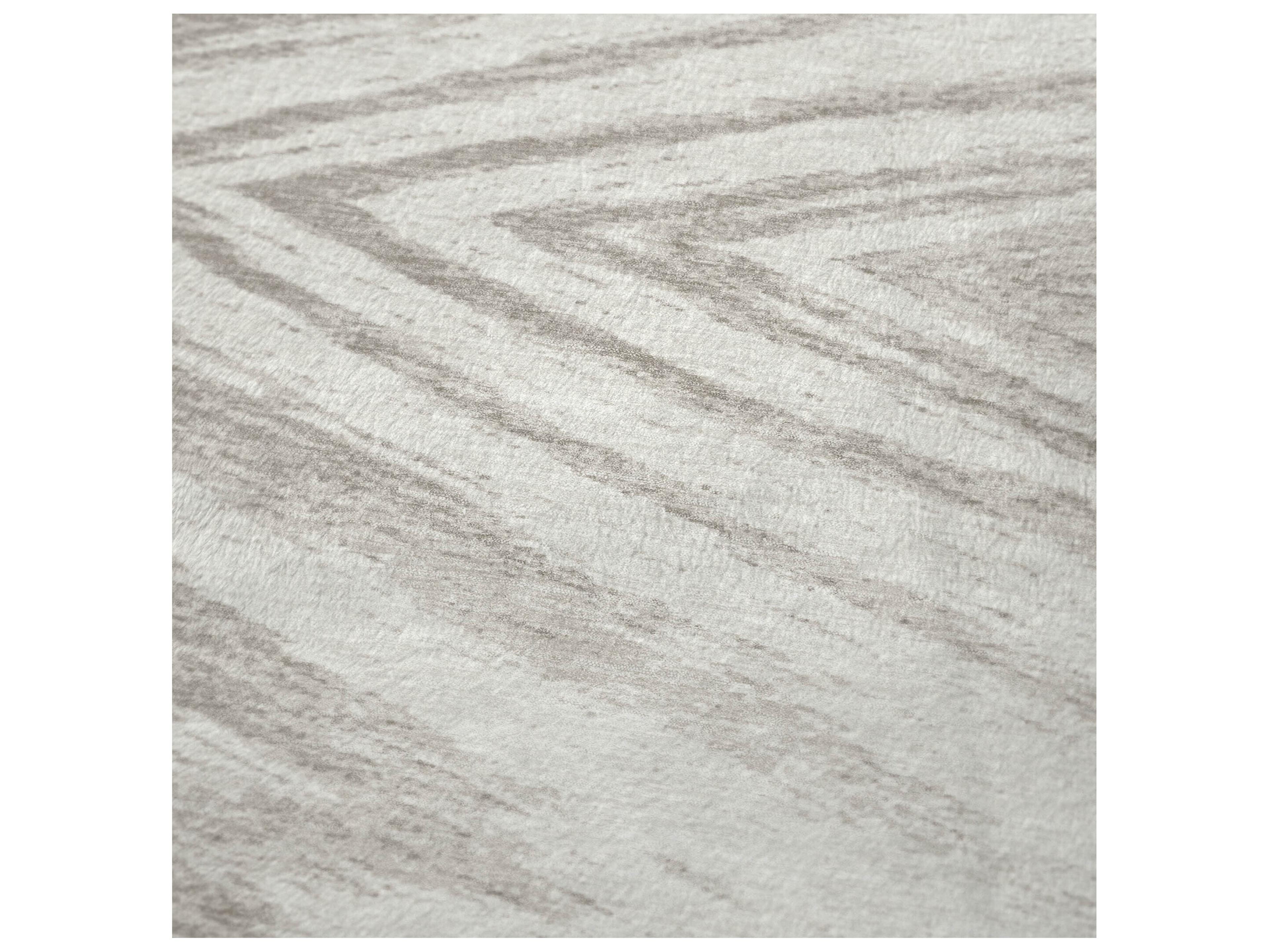 Dalyn Sherpa Ivory Polyester Throw