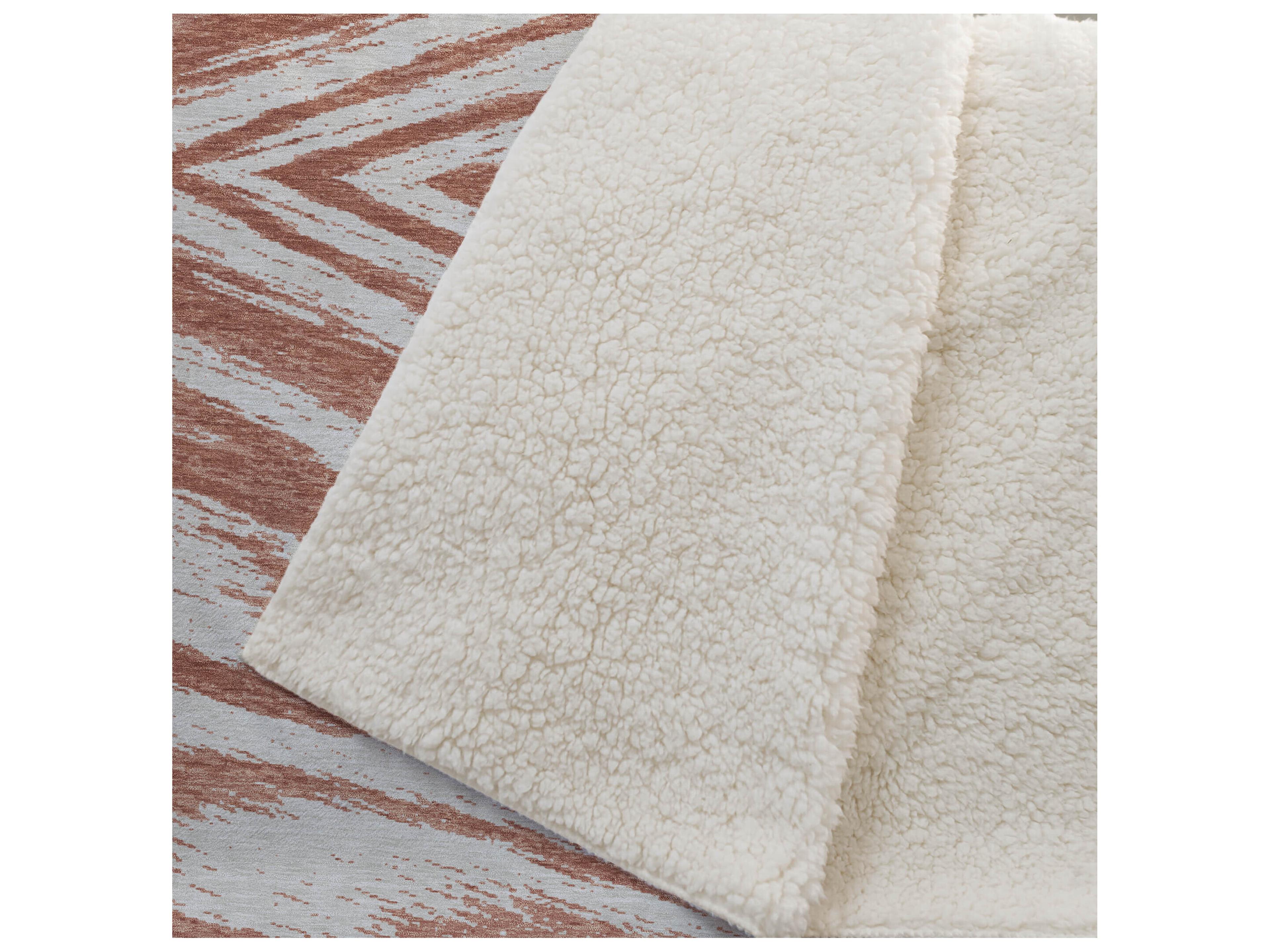 Dalyn Sherpa Orange Polyester Throw