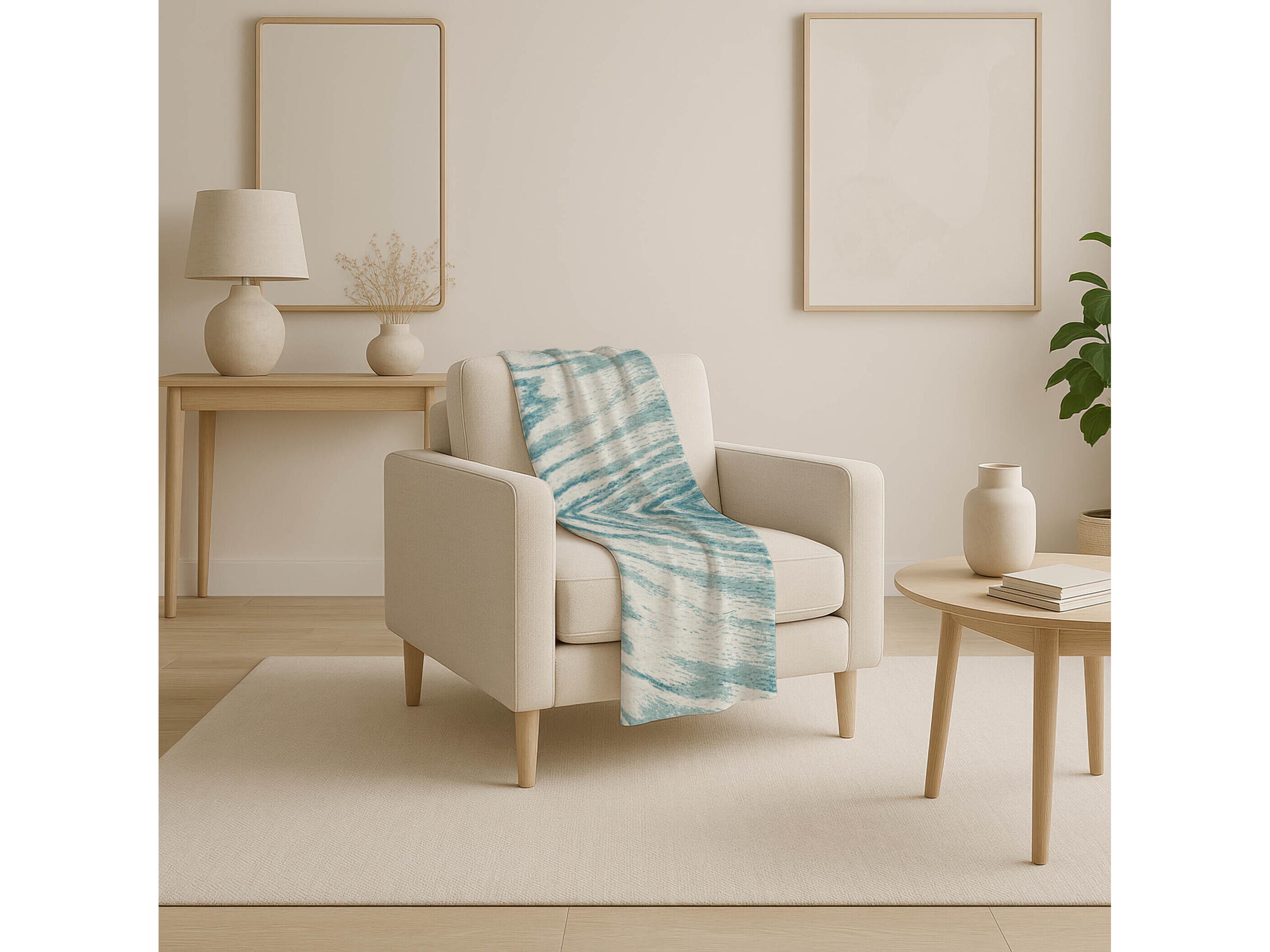 Dalyn Sherpa Teal Polyester Throw