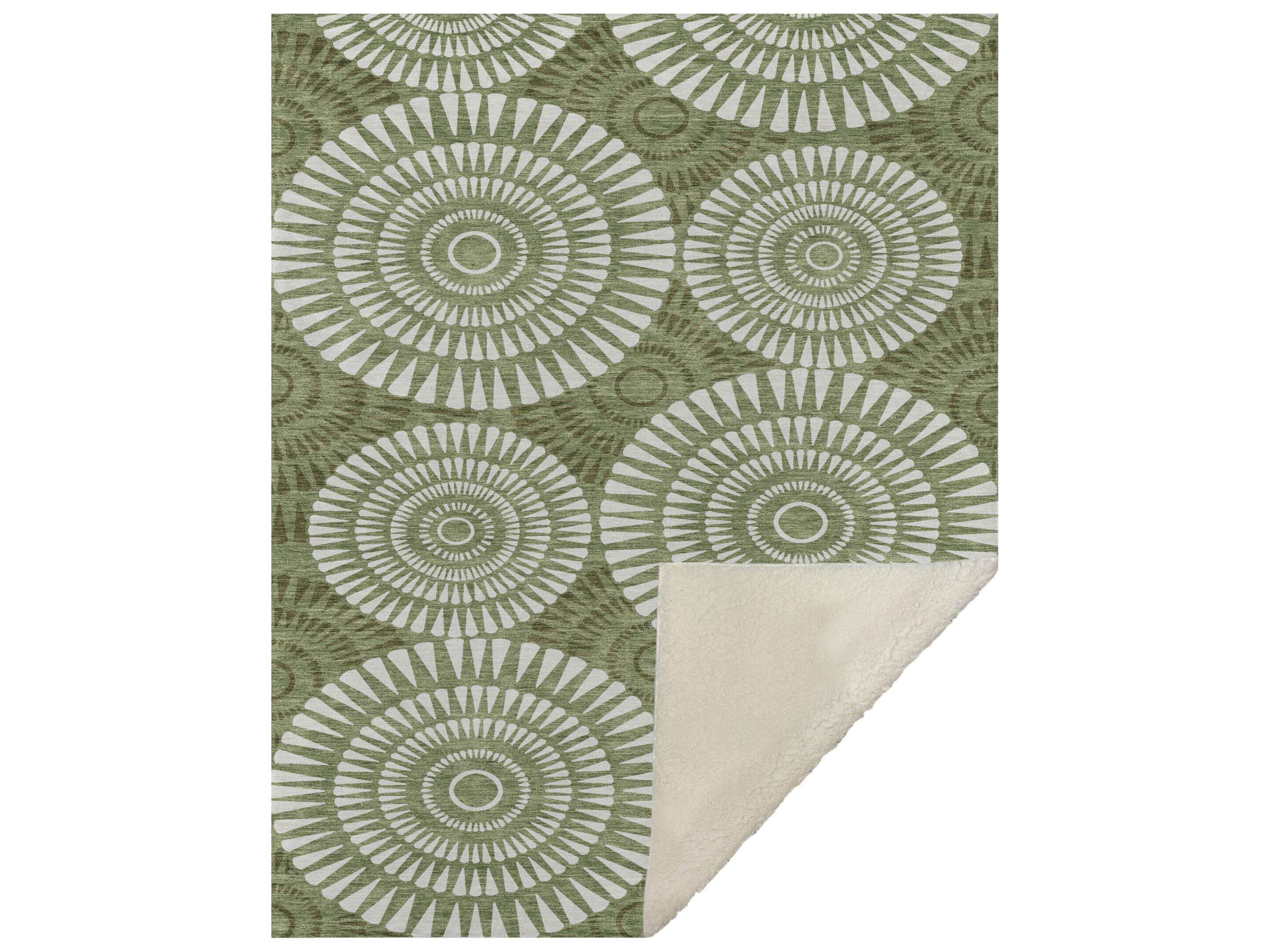 Dalyn Sherpa Green Polyester Throw