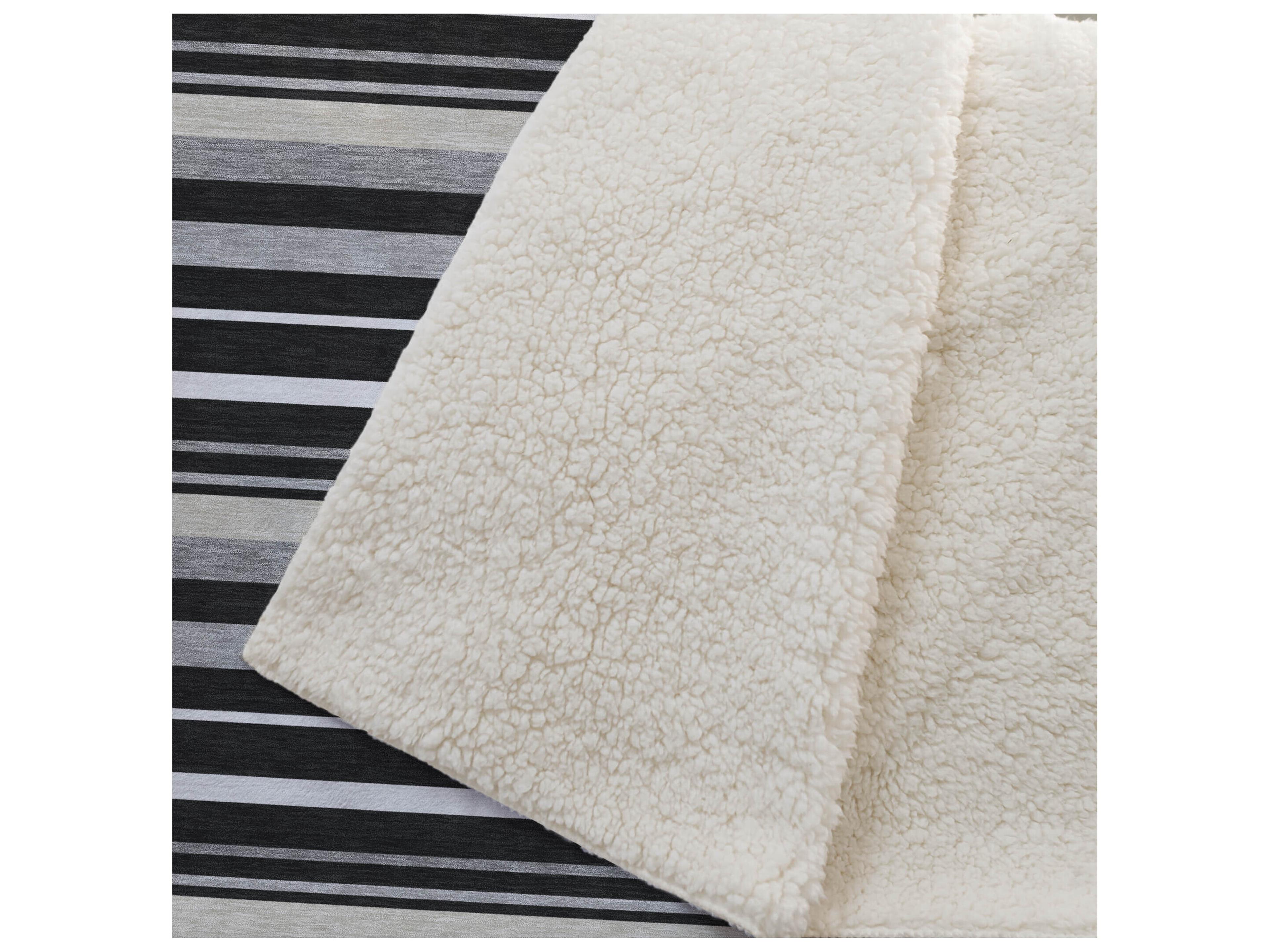 Dalyn Sherpa Black Polyester Throw