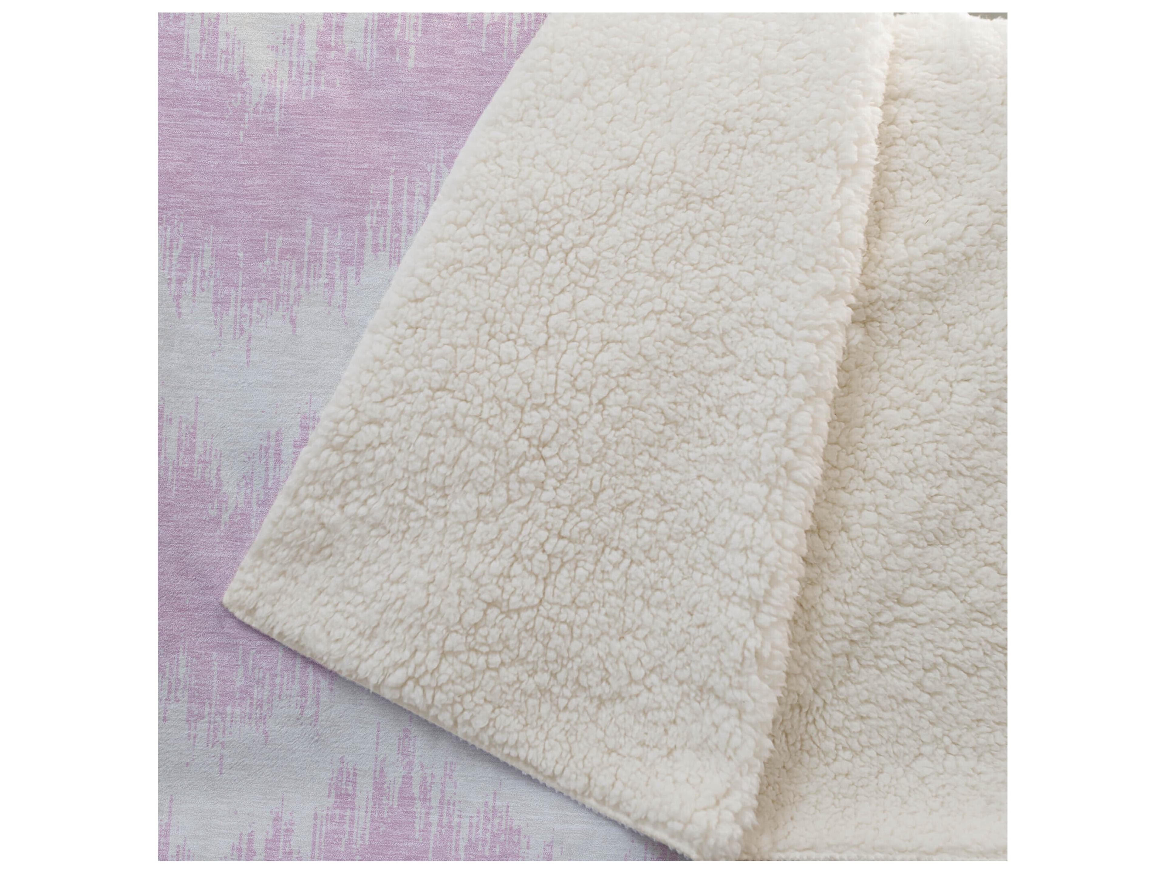 Dalyn Sherpa Pink Polyester Throw