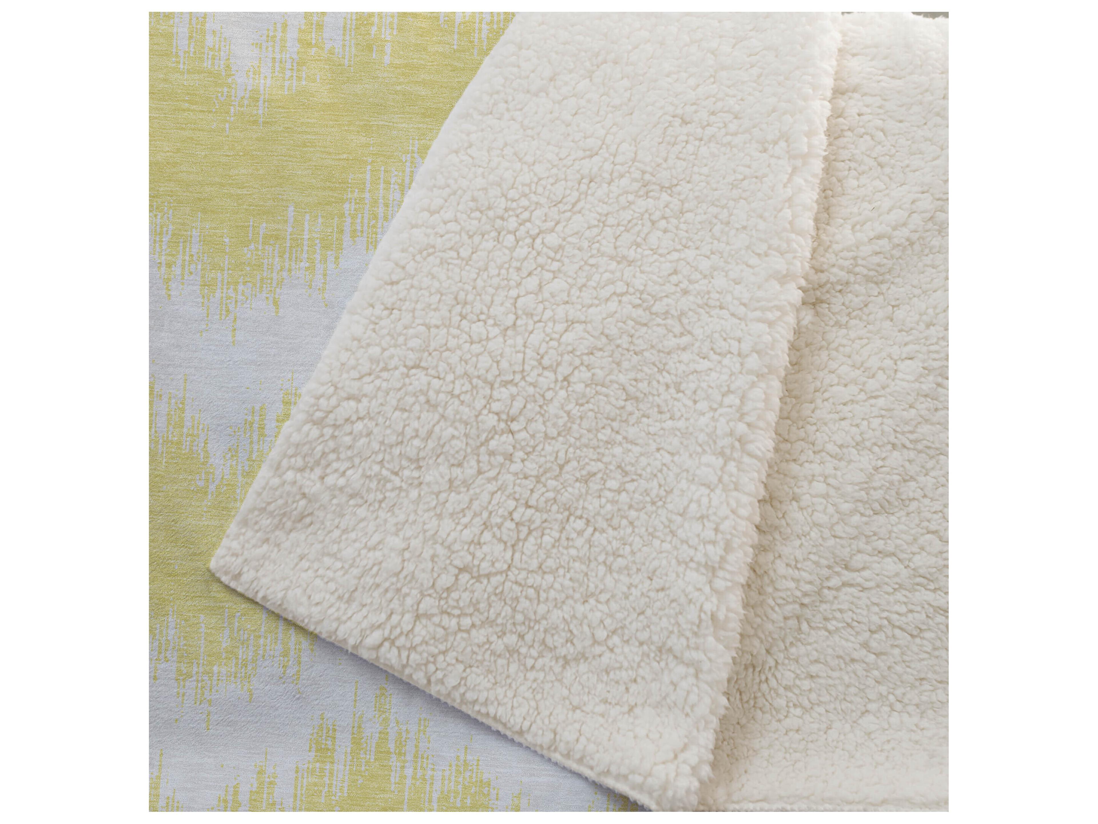 Dalyn Sherpa Gold Polyester Throw