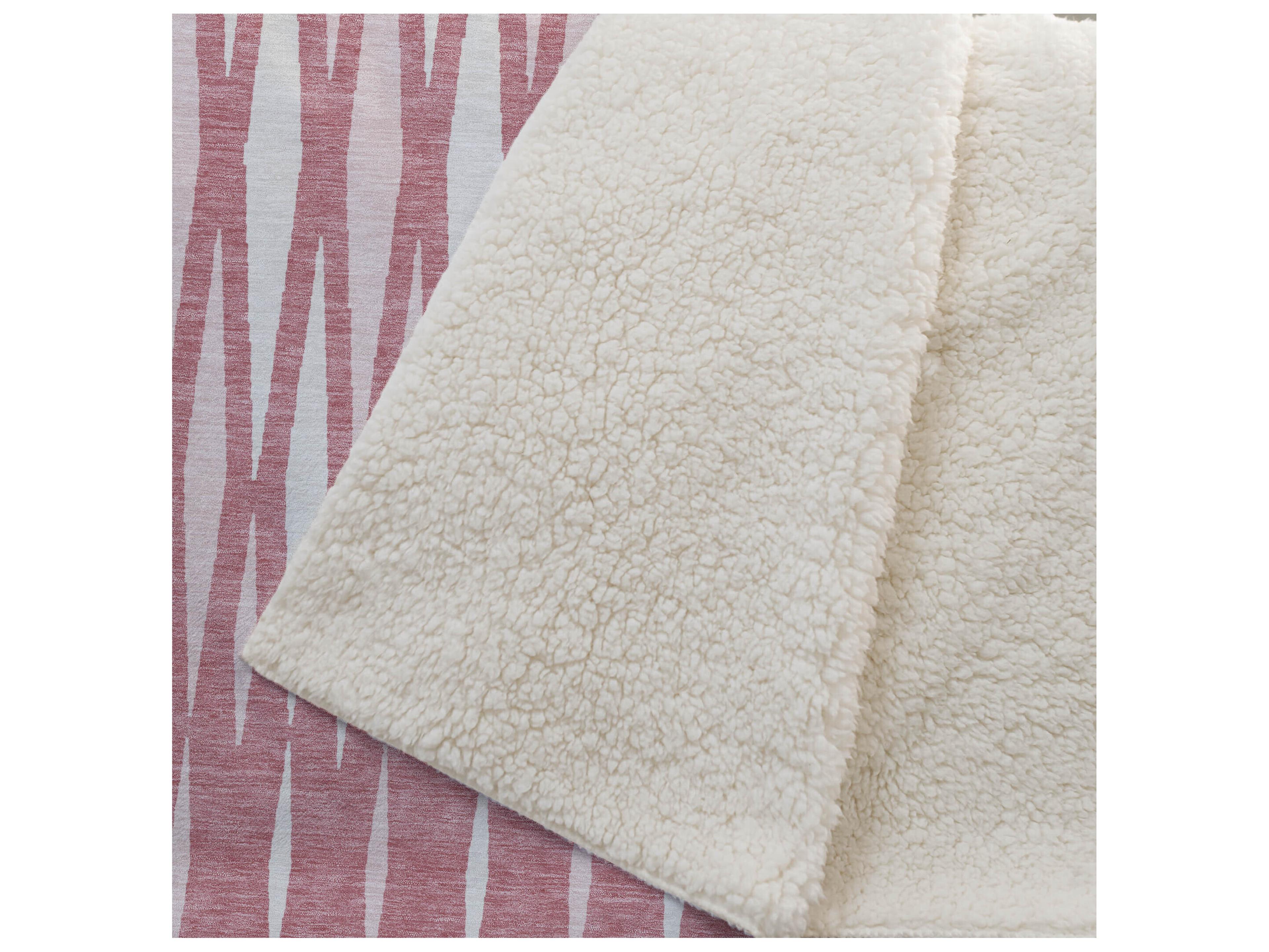 Dalyn Sherpa Pink Polyester Throw