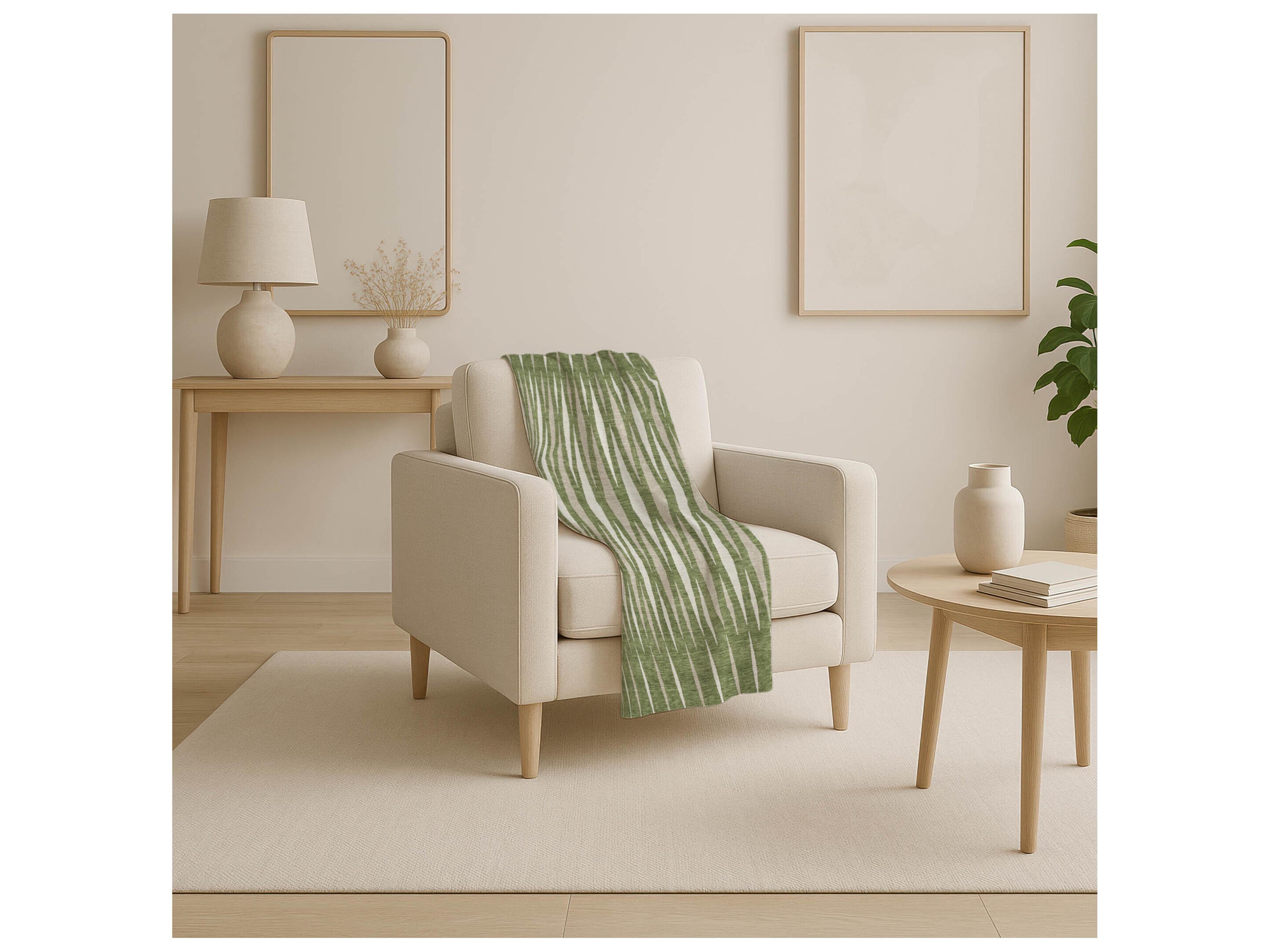 Dalyn Sherpa Green Polyester Throw