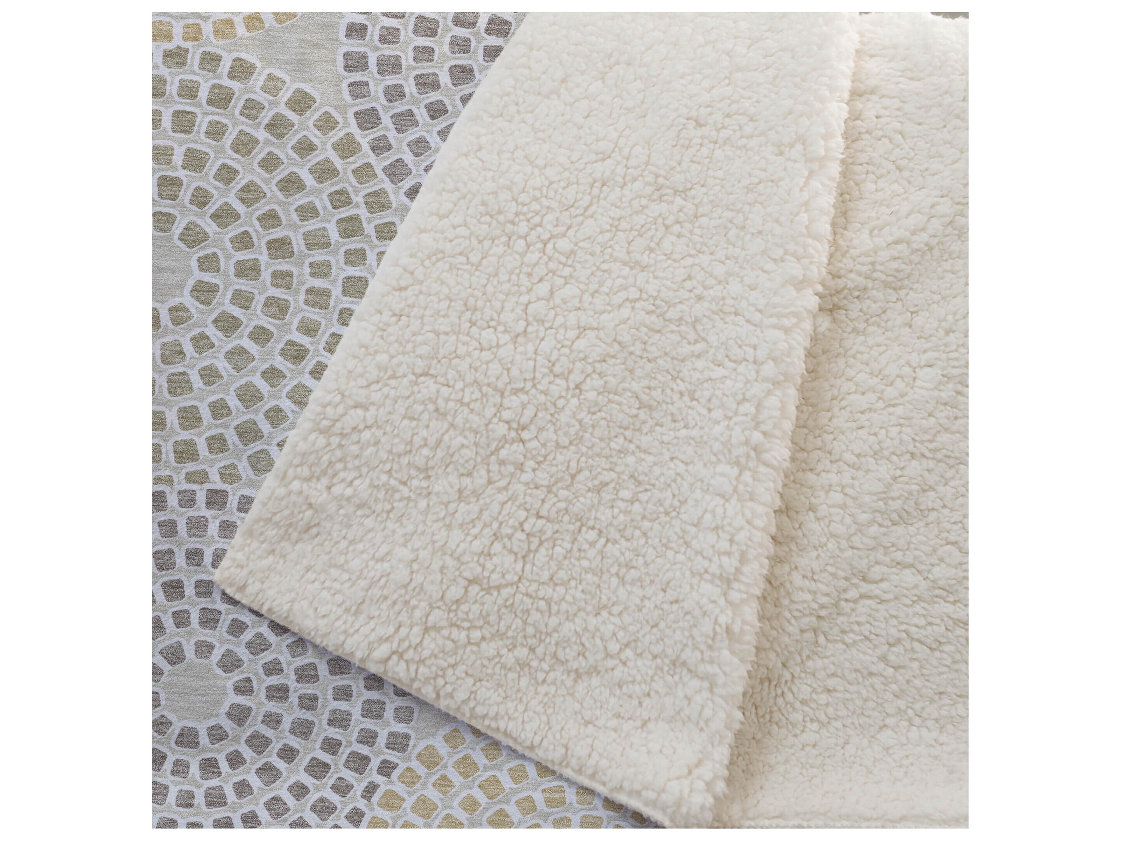 Dalyn Sherpa Brown Polyester Throw