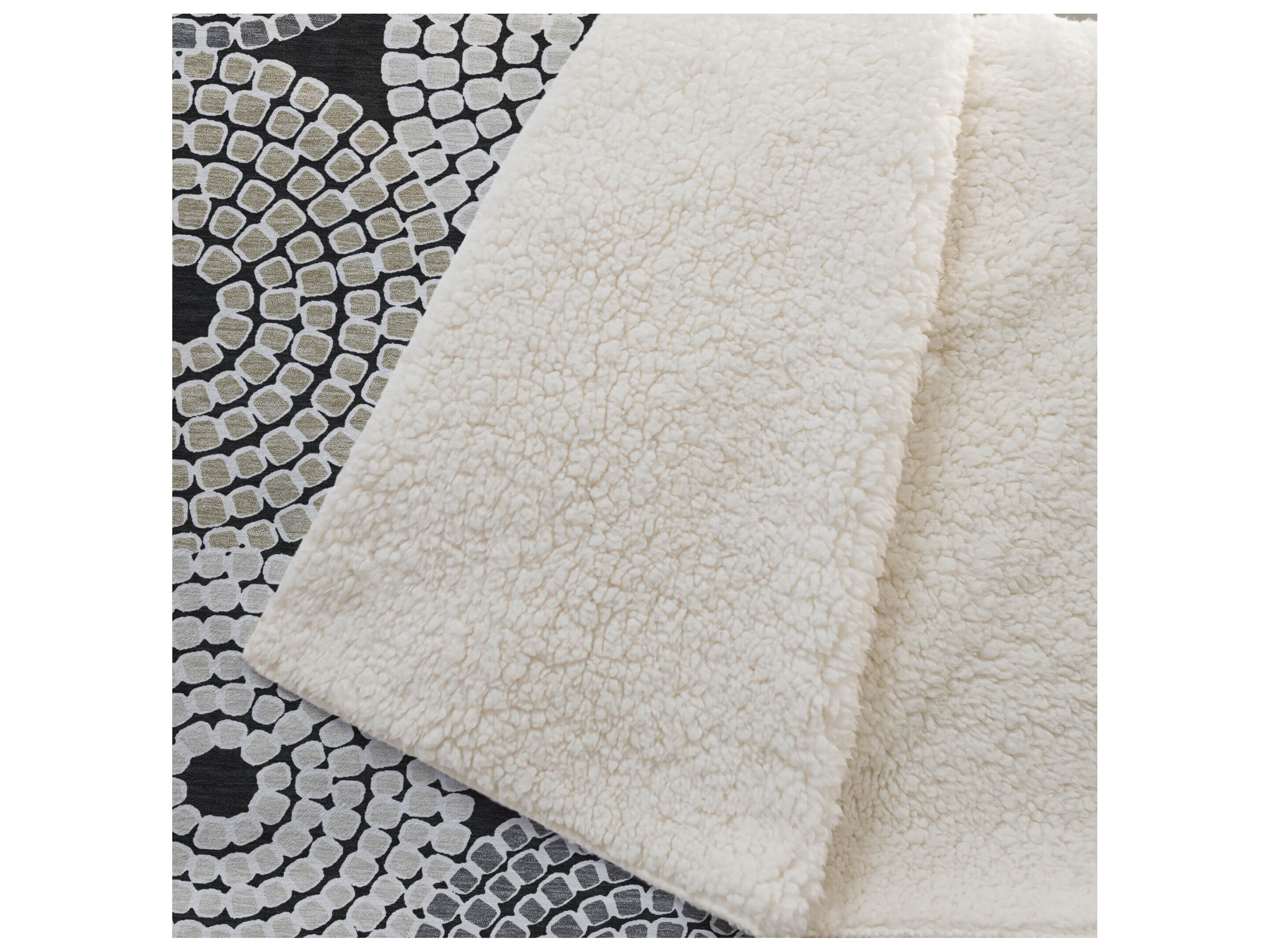 Dalyn Sherpa Black Polyester Throw